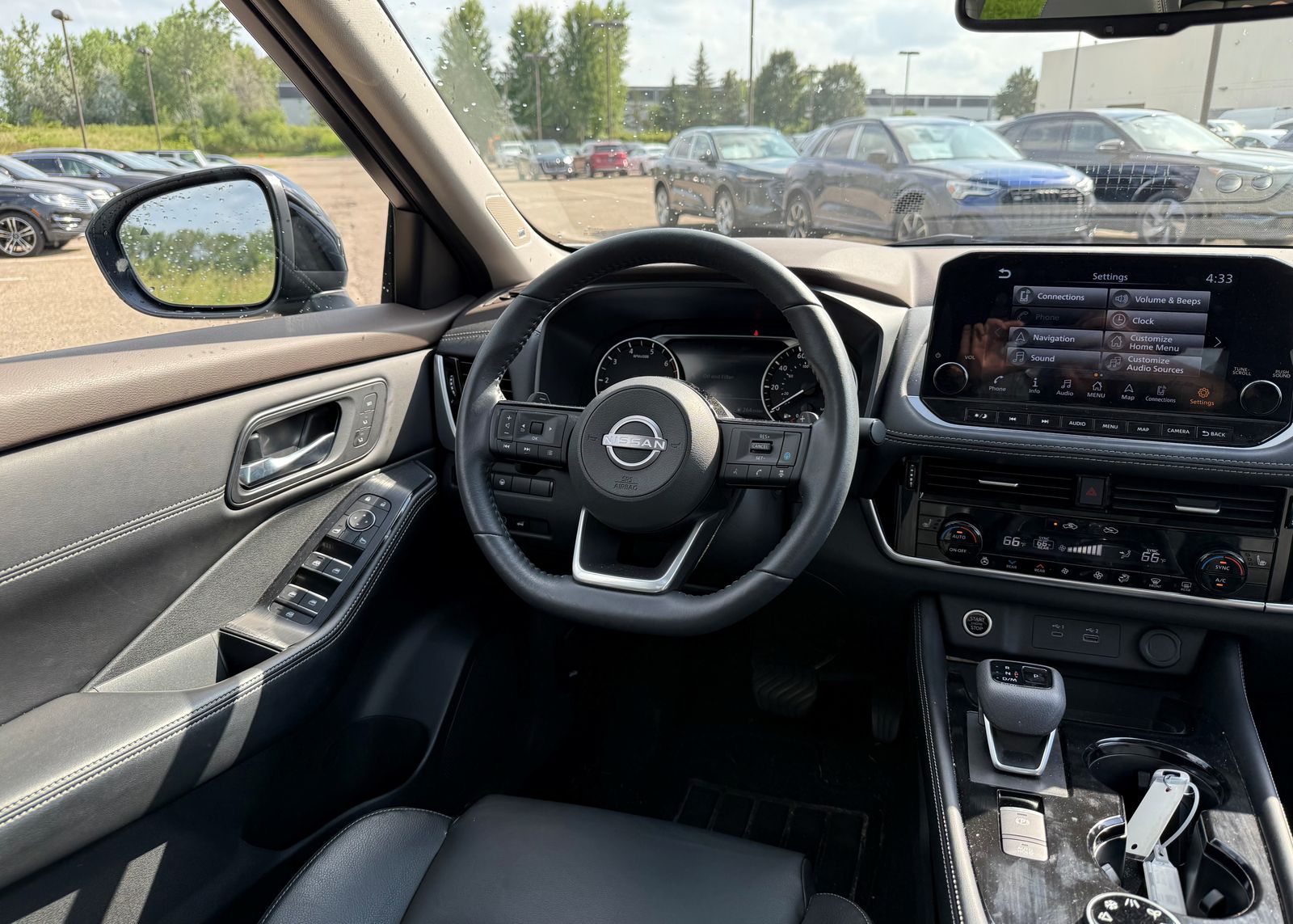 Thumbnail: 2023 Nissan Rogue - 5