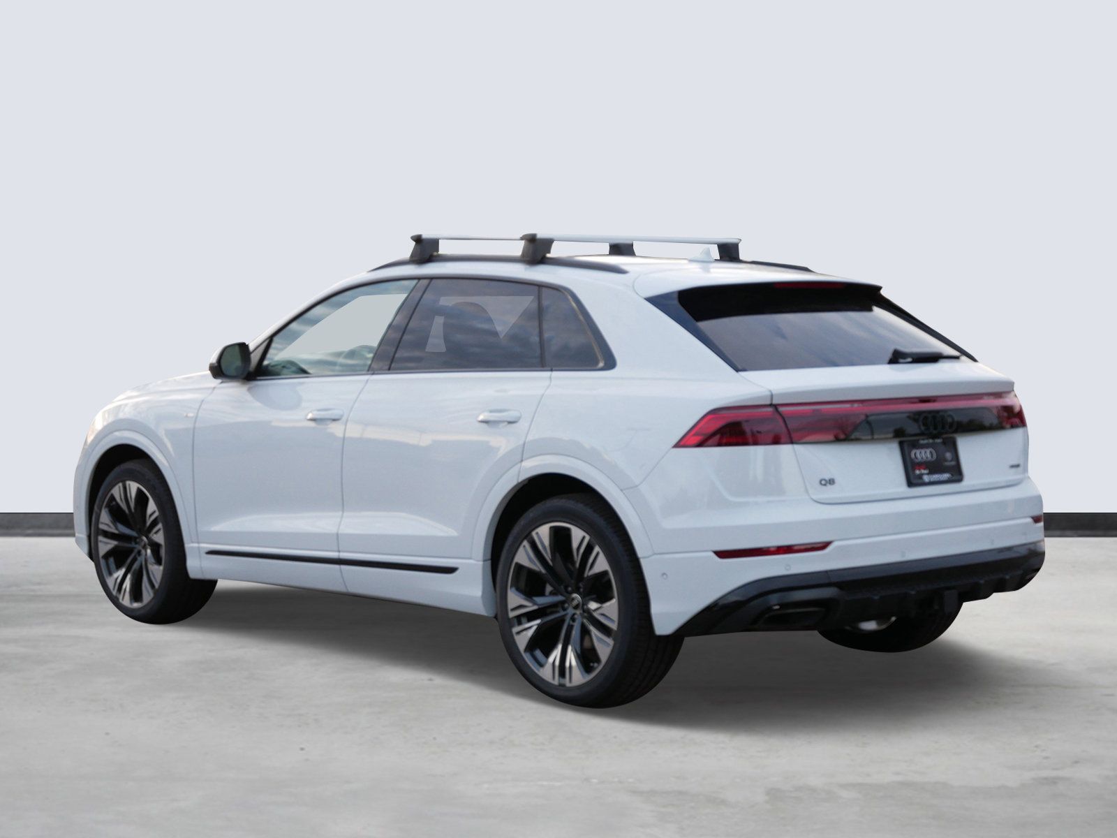 Thumbnail: 2026 Audi Q8 - 3