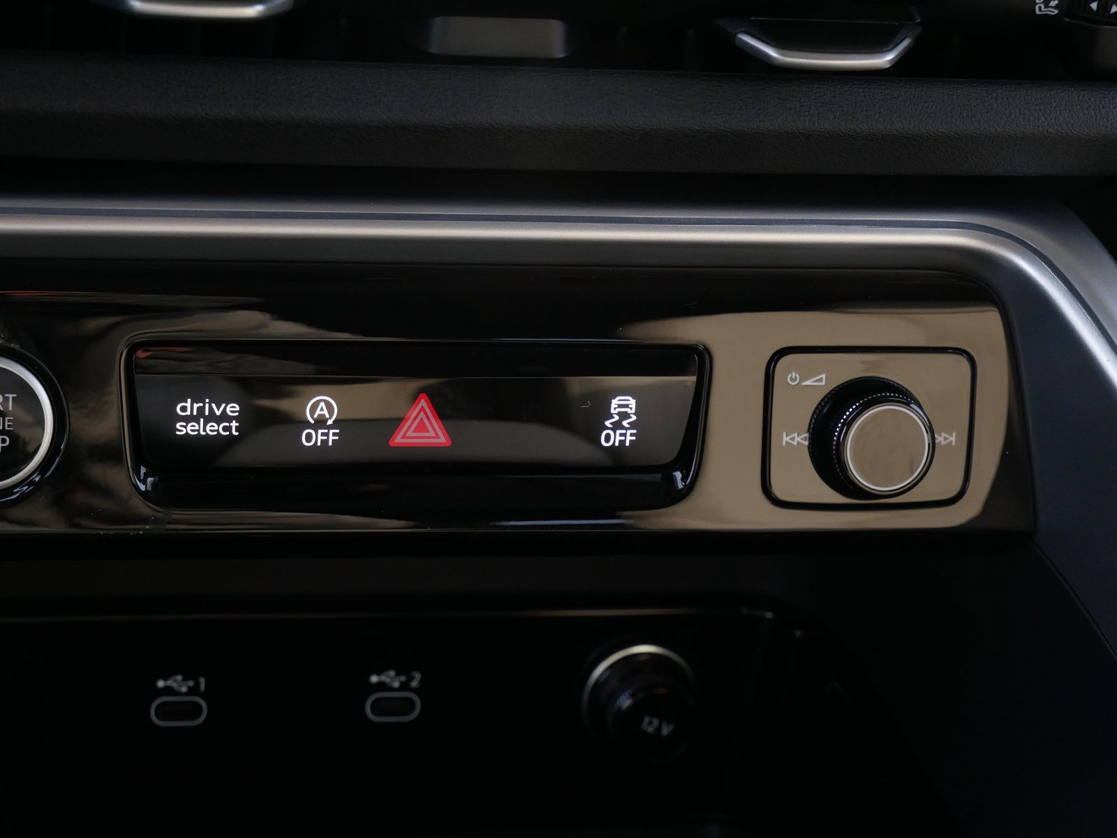 Thumbnail: 2025 Audi Q5 - 19