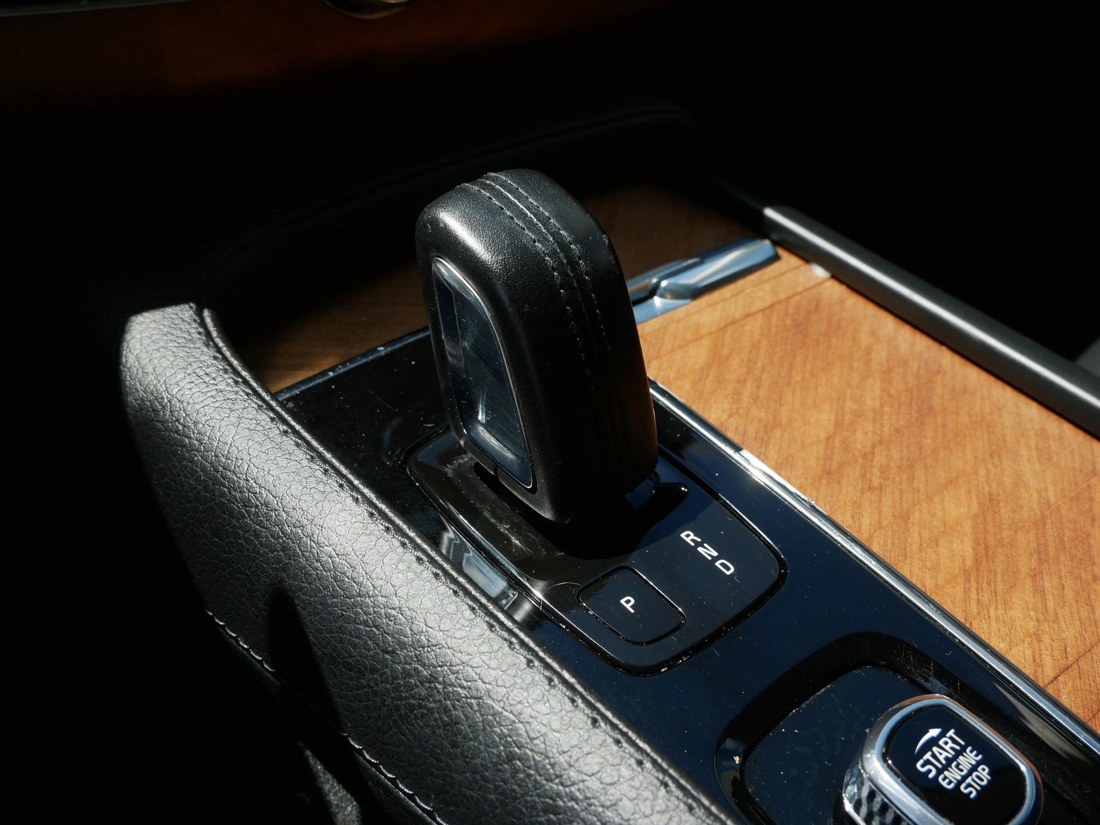 Thumbnail: 2021 Volvo XC90 - 16