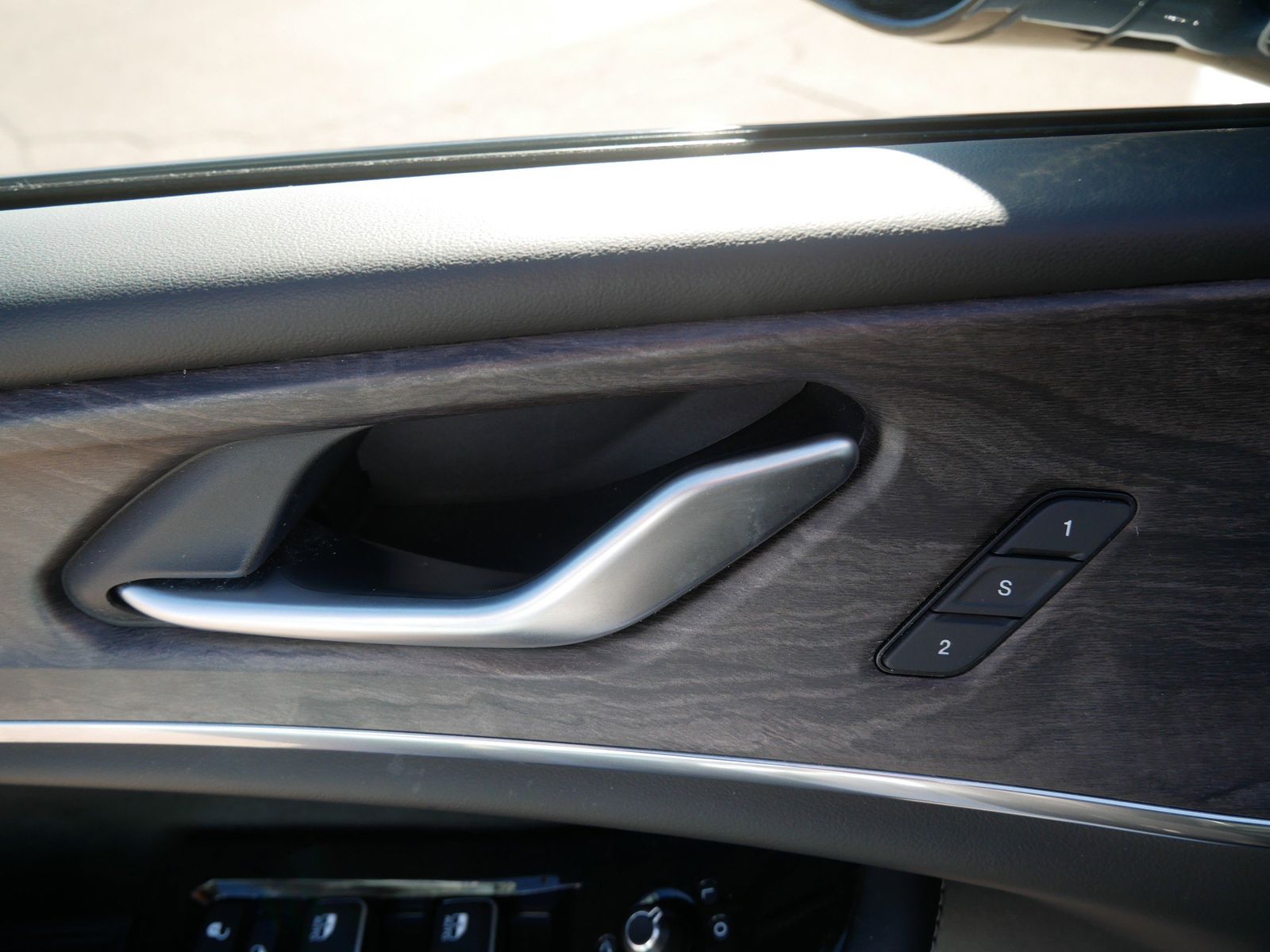 Thumbnail: 2023 Jeep Grand Cherokee L - 16