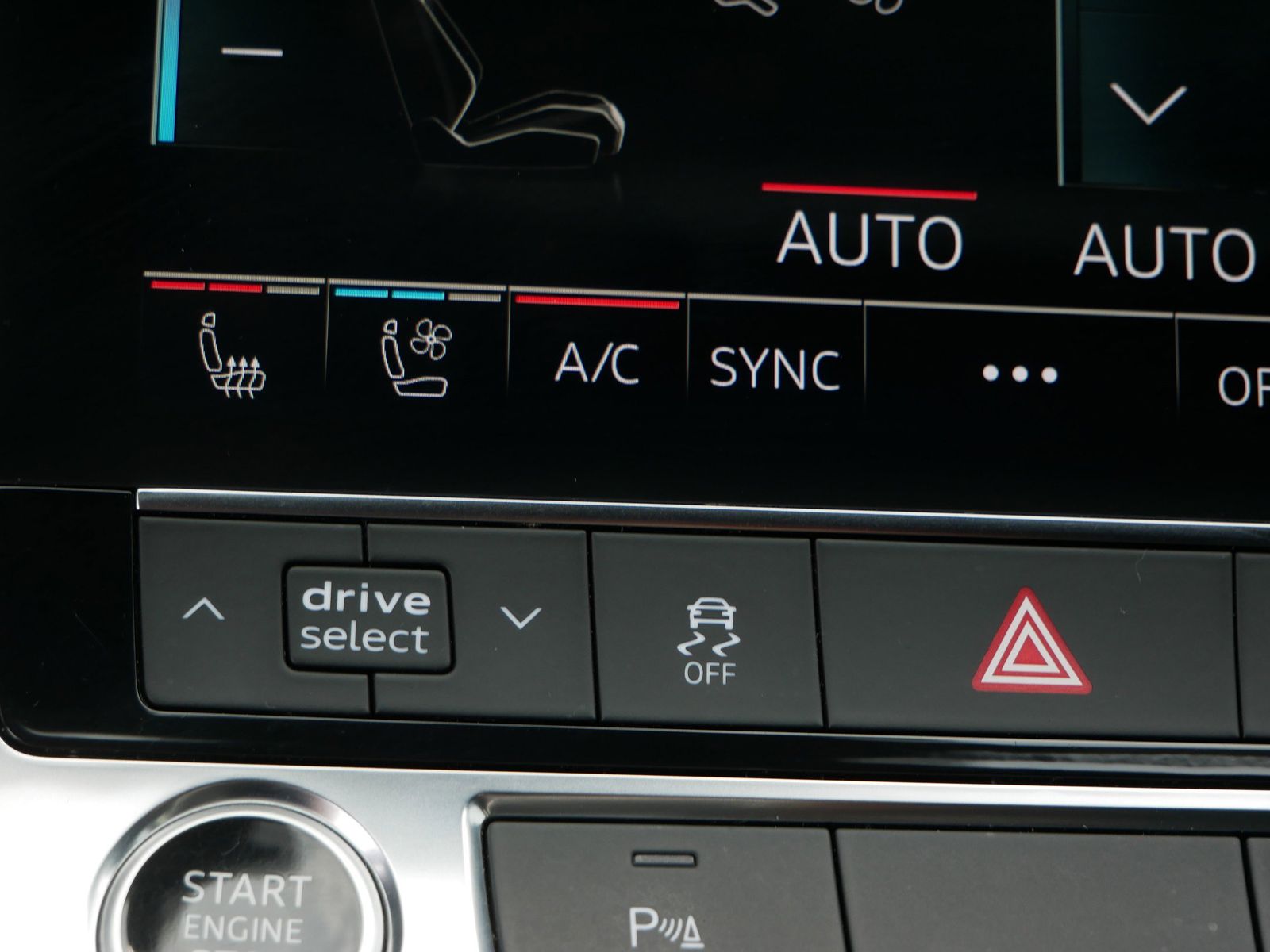 Thumbnail: 2021 Audi Q8 - 17