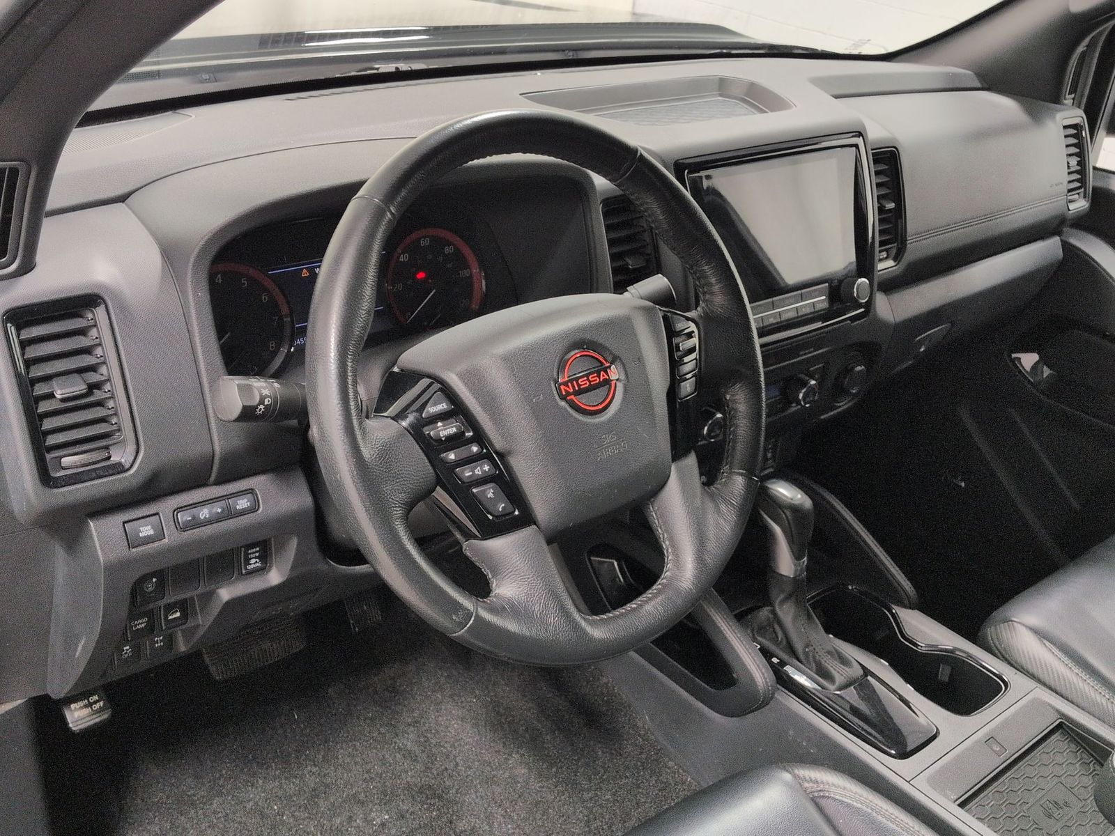 Thumbnail: 2022 Nissan Frontier - 10