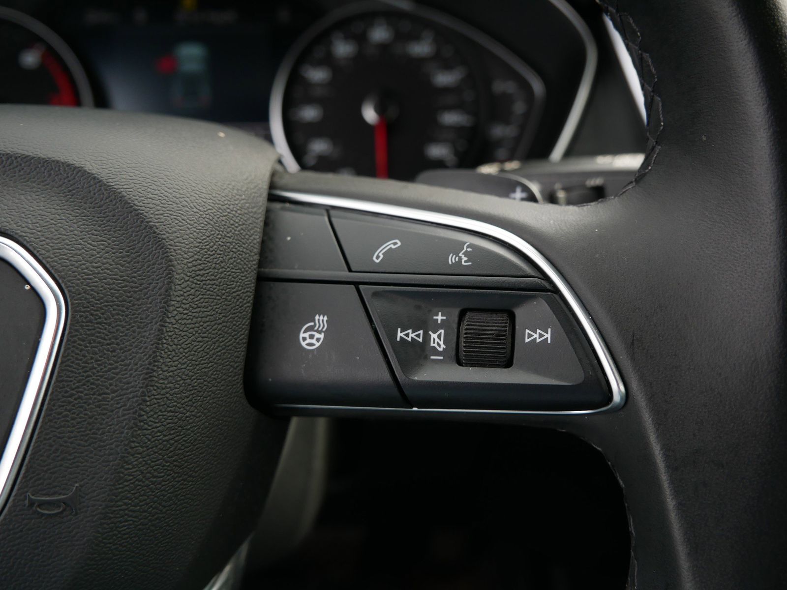 Thumbnail: 2024 Audi Q5 - 24