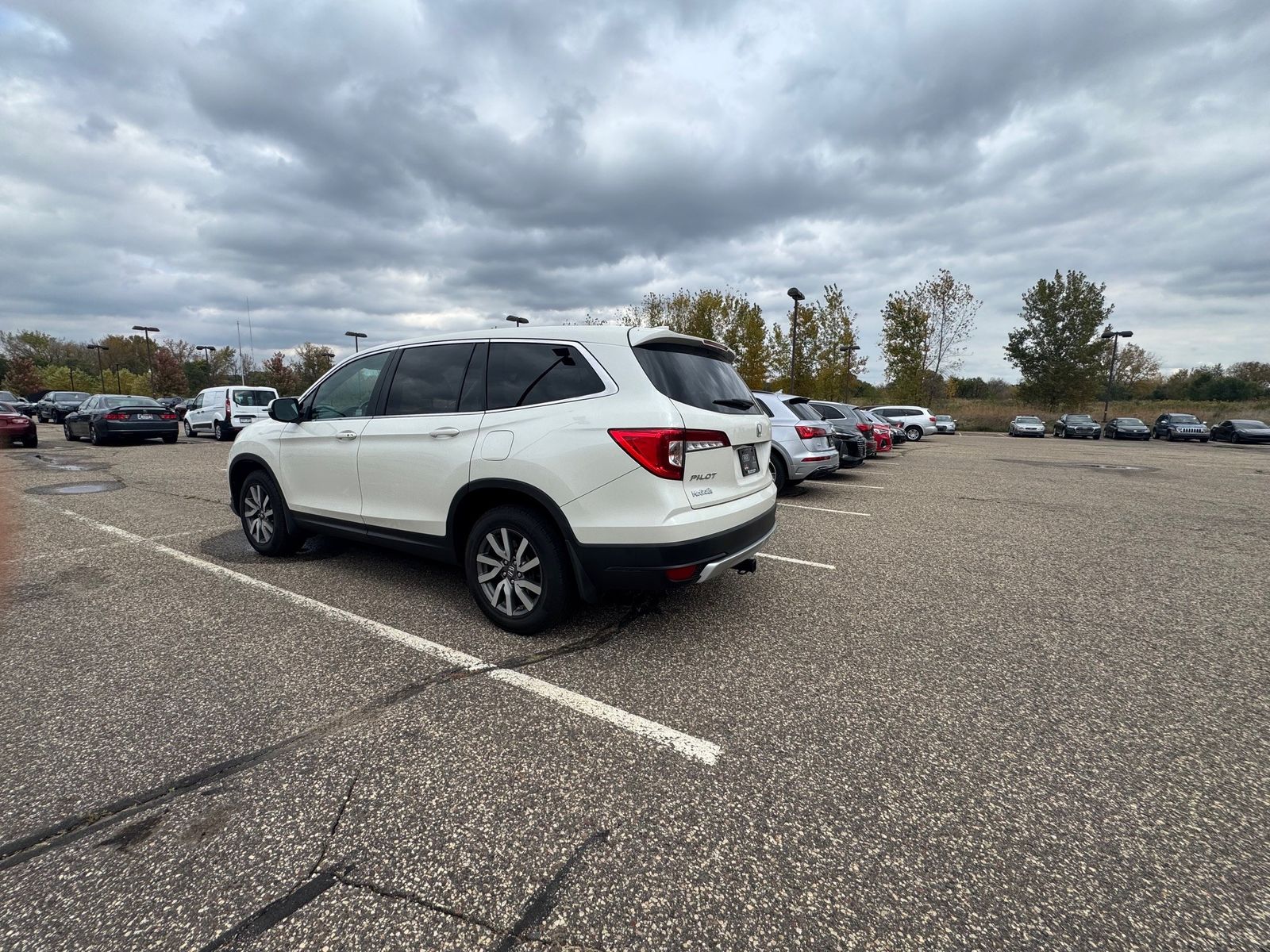 Thumbnail: 2019 Honda Pilot - 3
