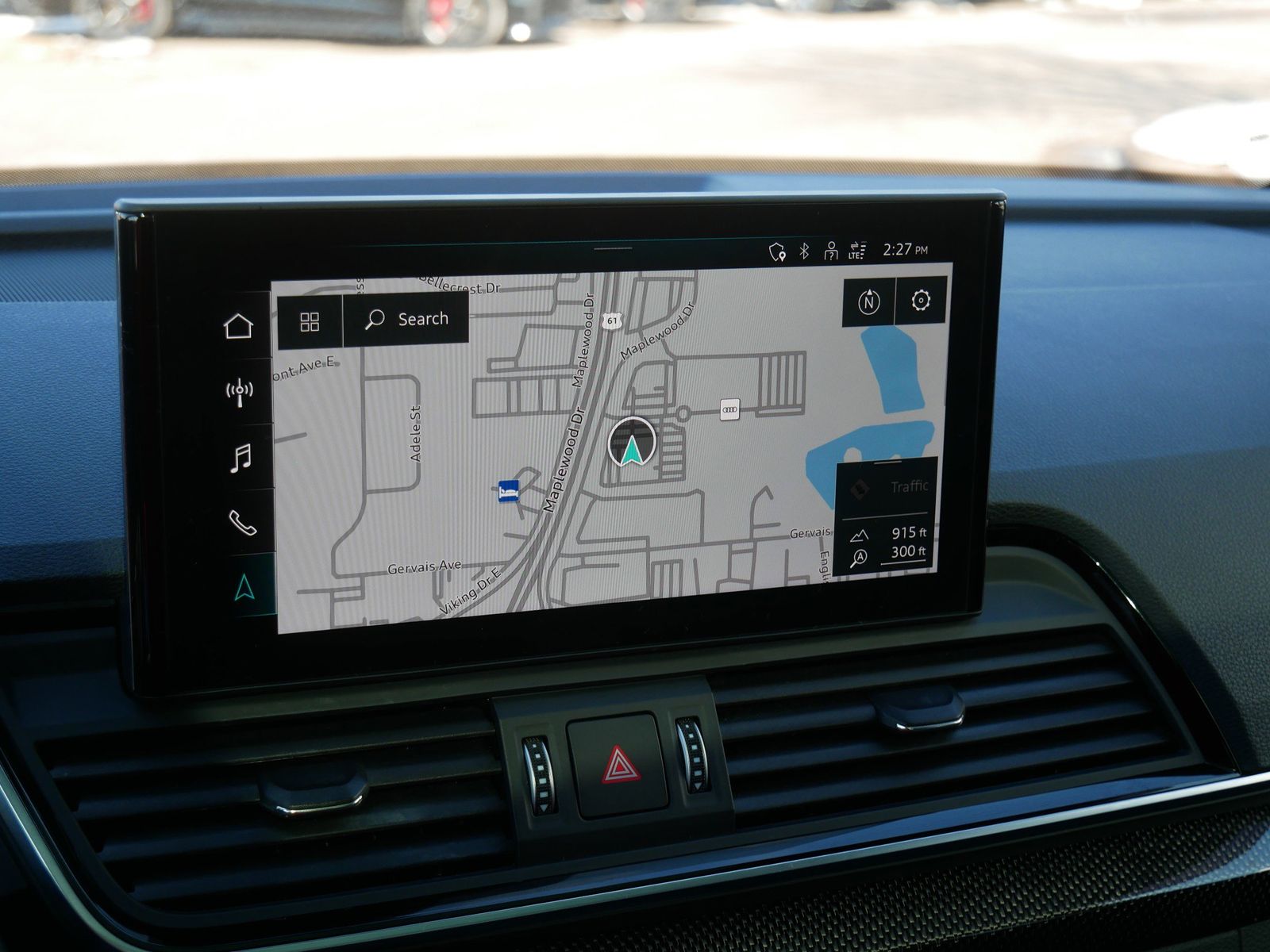 Thumbnail: 2023 Audi SQ5 - 22