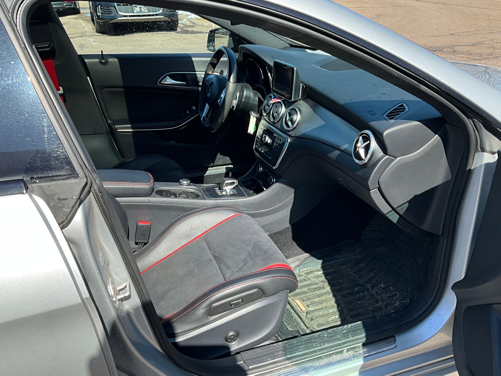 Thumbnail: 2014 Mercedes-Benz CLA - 4