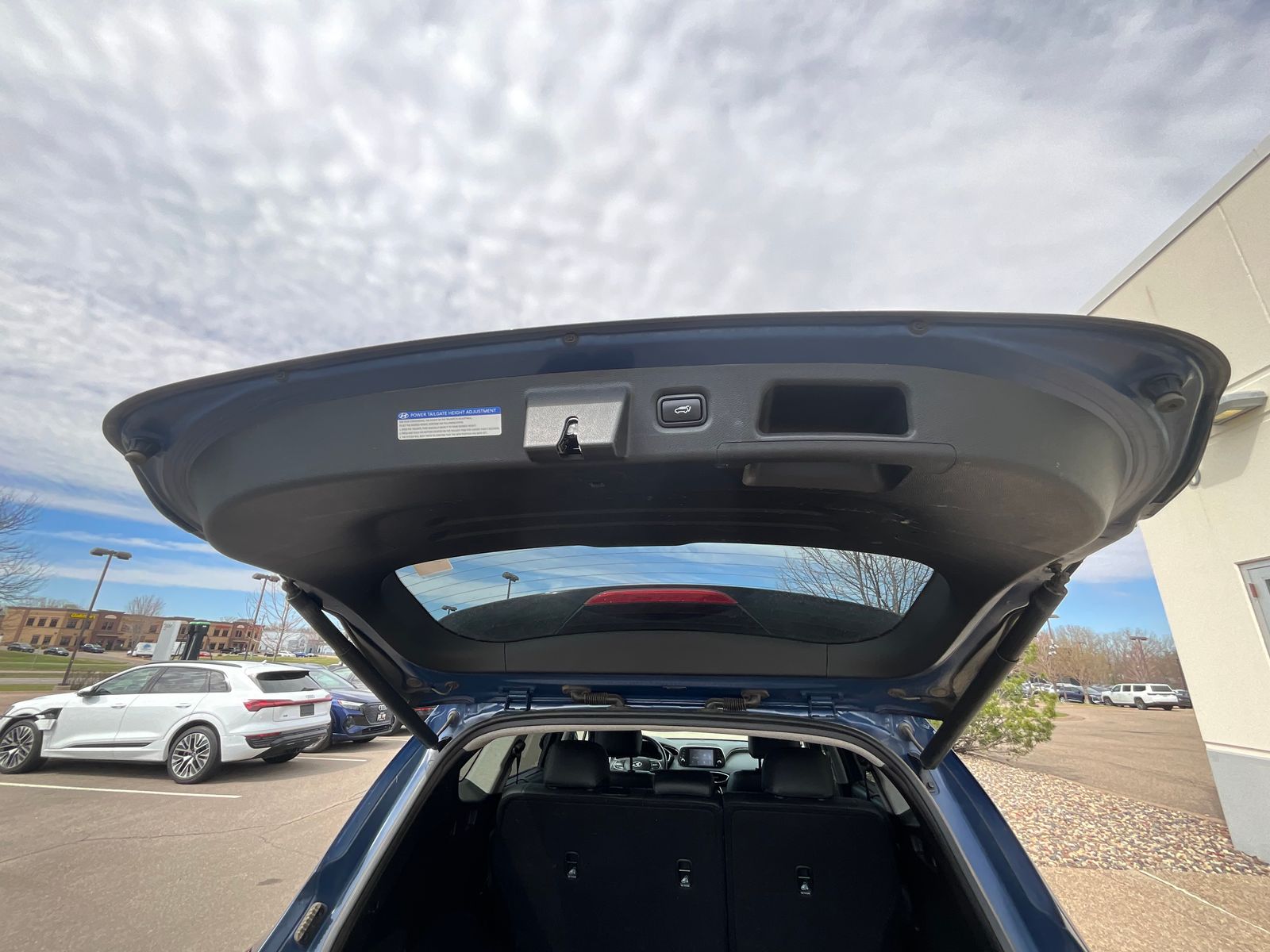 Thumbnail: 2019 Hyundai Santa Fe - 12