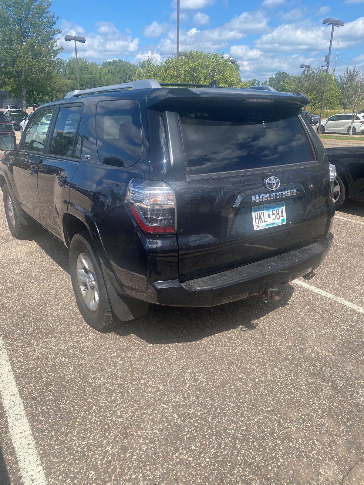 Thumbnail: 2015 Toyota 4Runner - 3