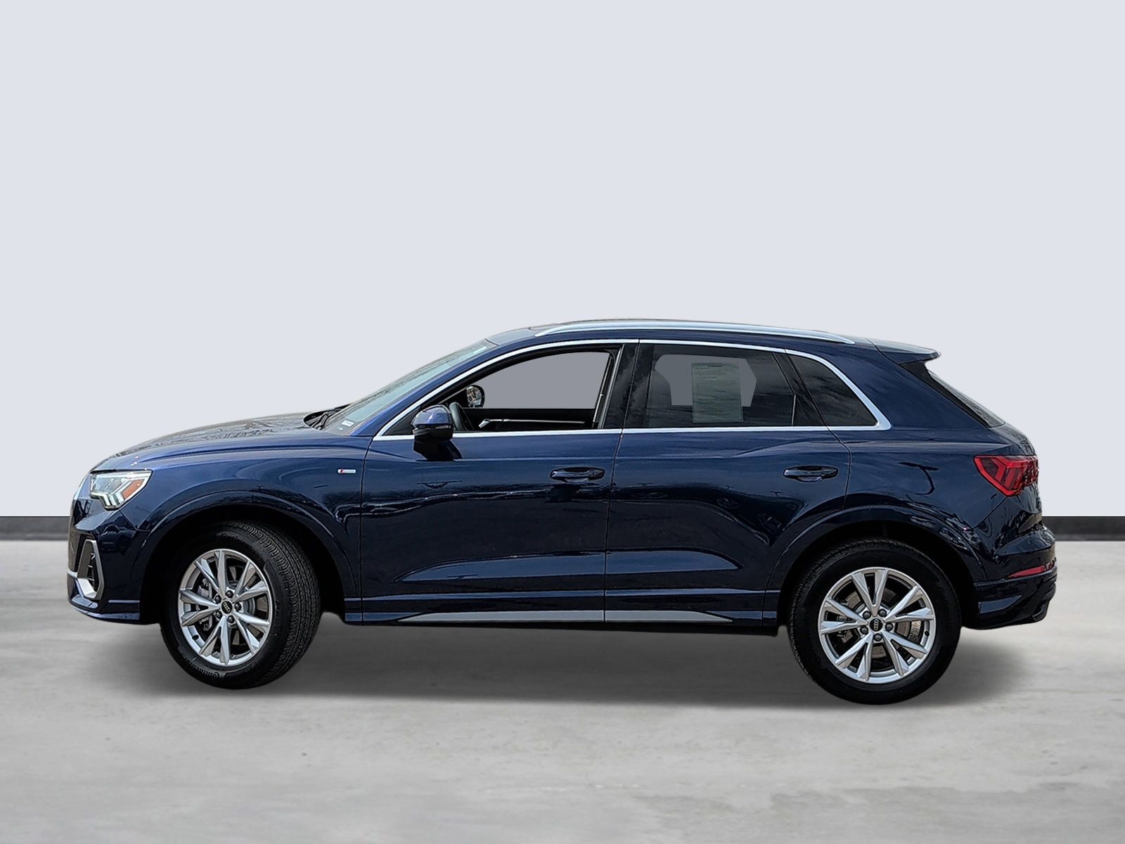 Thumbnail: 2025 Audi Q3 - 2