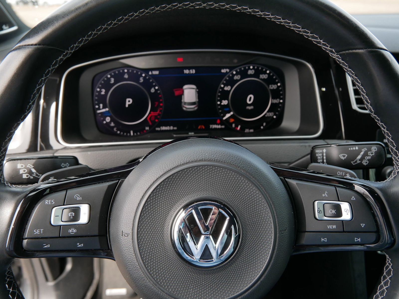 Thumbnail: 2019 Volkswagen Golf - 21