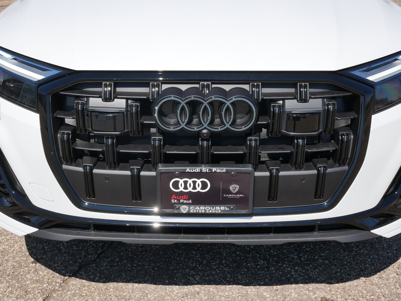 Thumbnail: 2026 Audi Q7 - 8