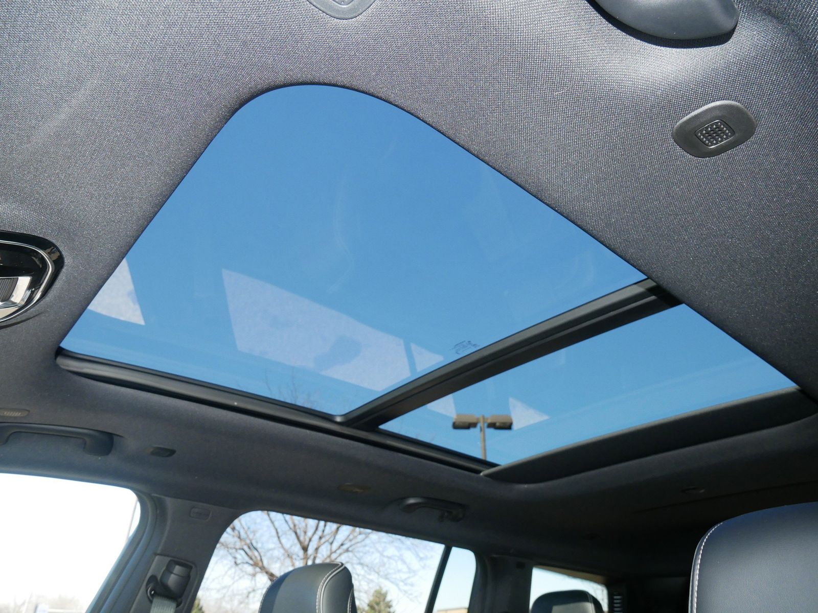 Thumbnail: 2023 Jeep Grand Cherokee L - 32