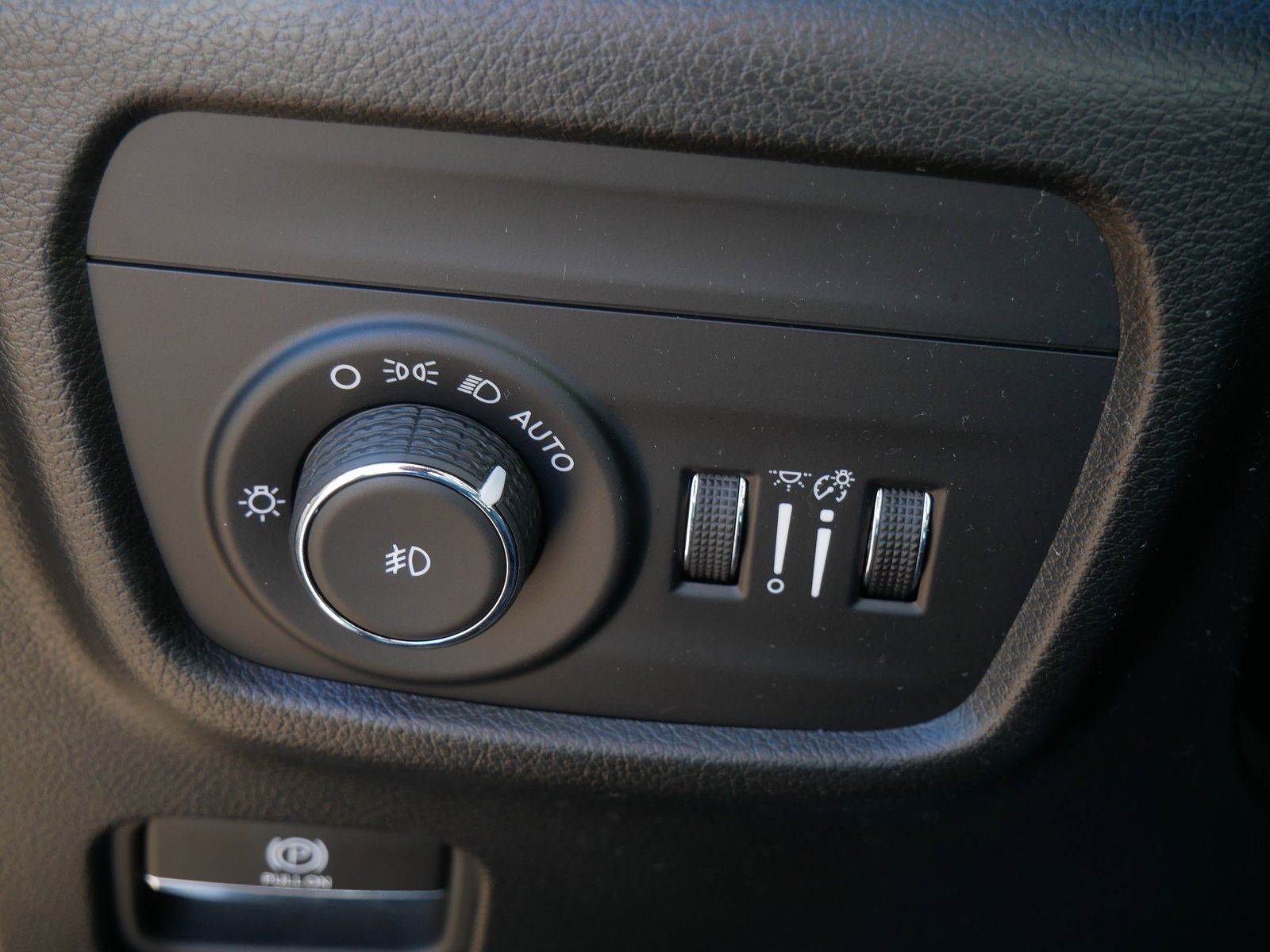 Thumbnail: 2023 Jeep Grand Cherokee L - 31