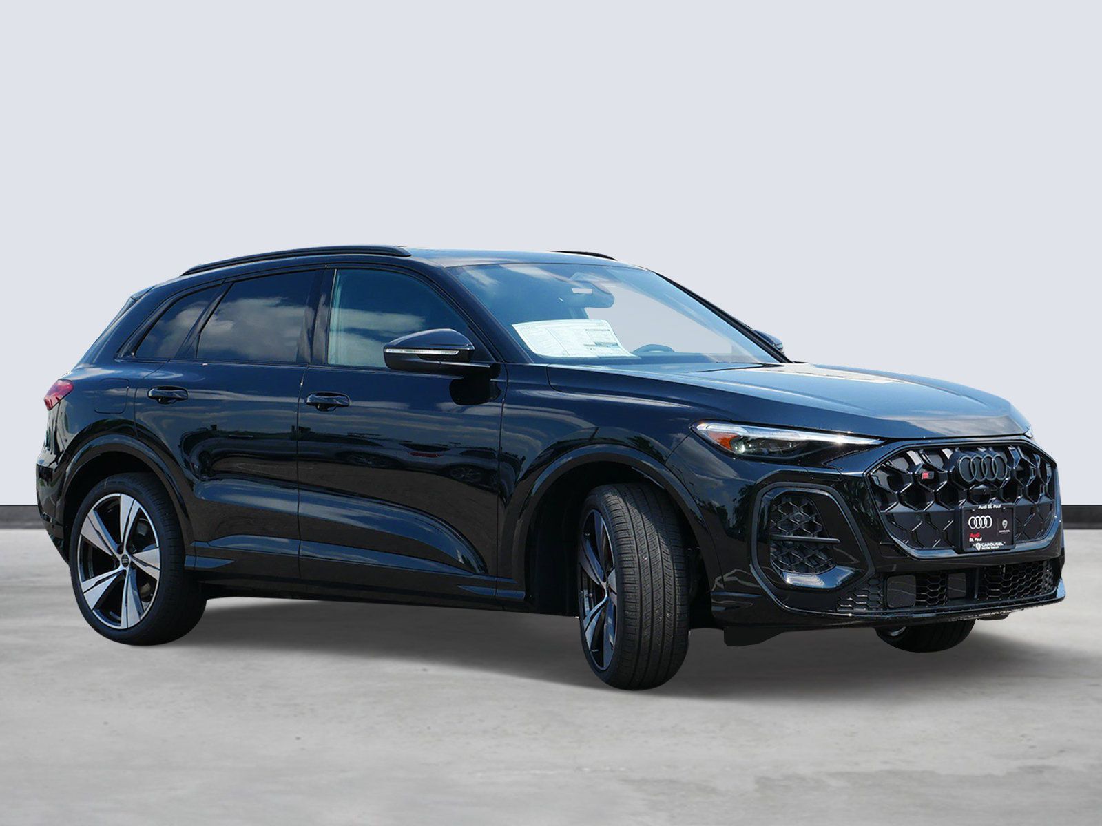 Thumbnail: 2026 Audi SQ5 - 6
