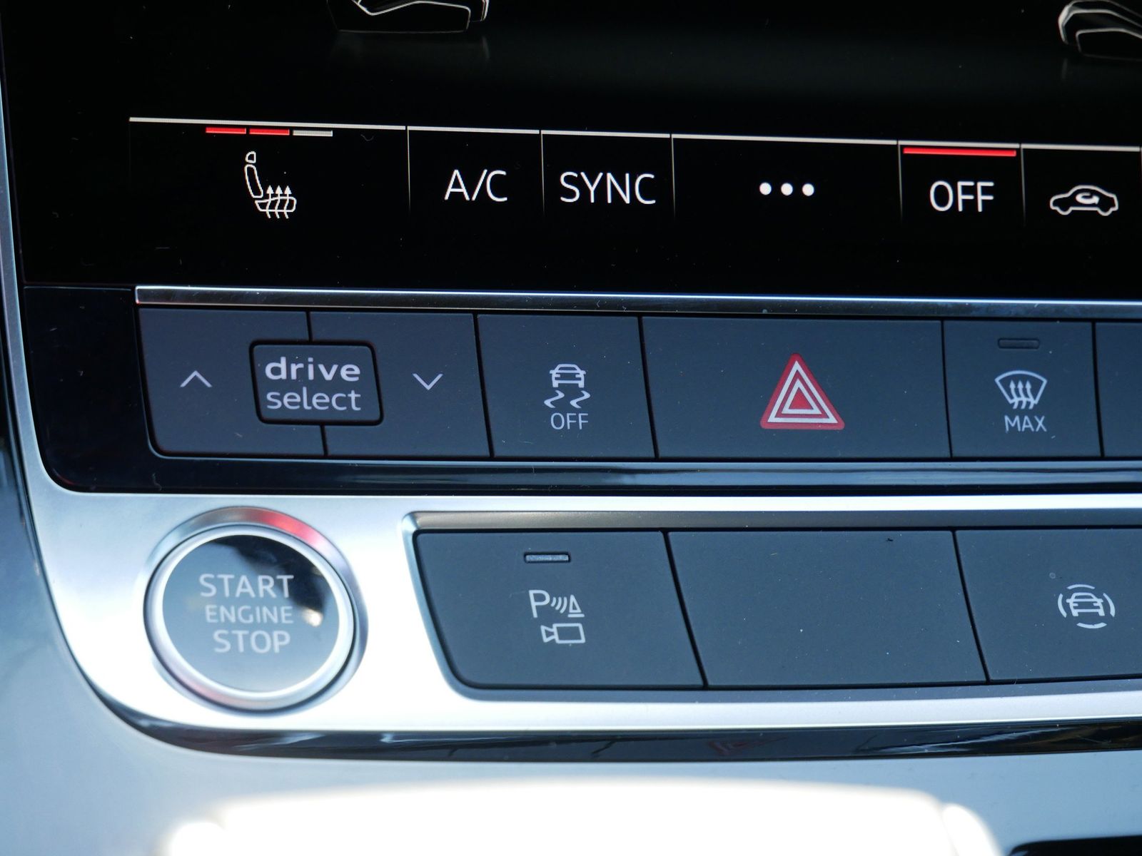 Thumbnail: 2026 Audi Q7 - 20