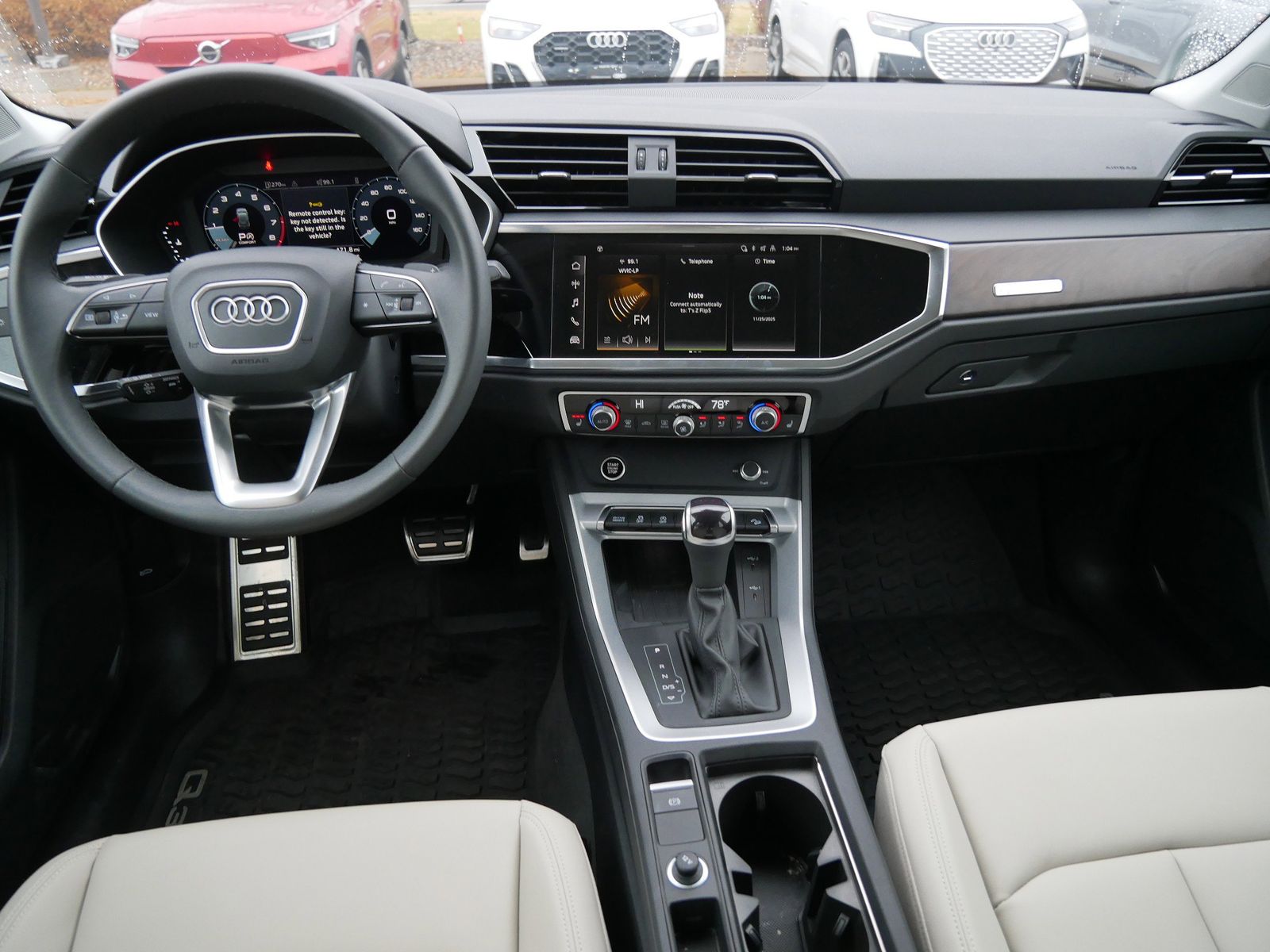 Thumbnail: 2025 Audi Q3 - 12