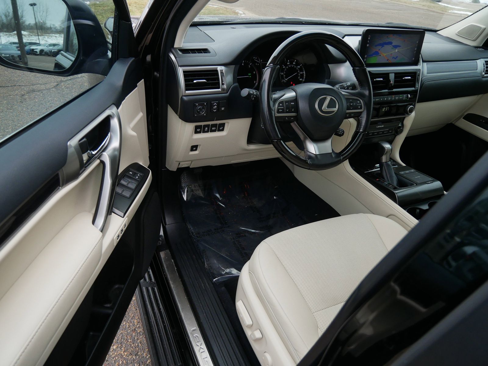 Thumbnail: 2022 Lexus GX - 9