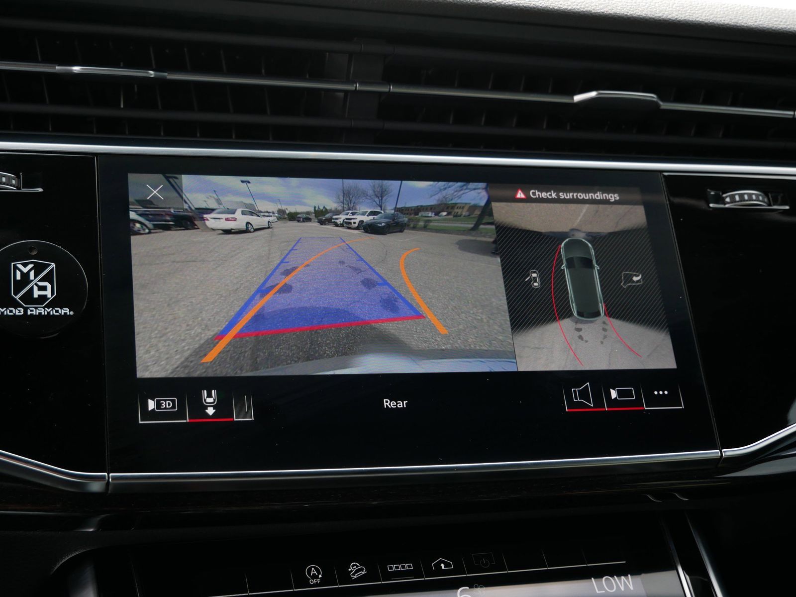 Thumbnail: 2021 Audi Q8 - 21