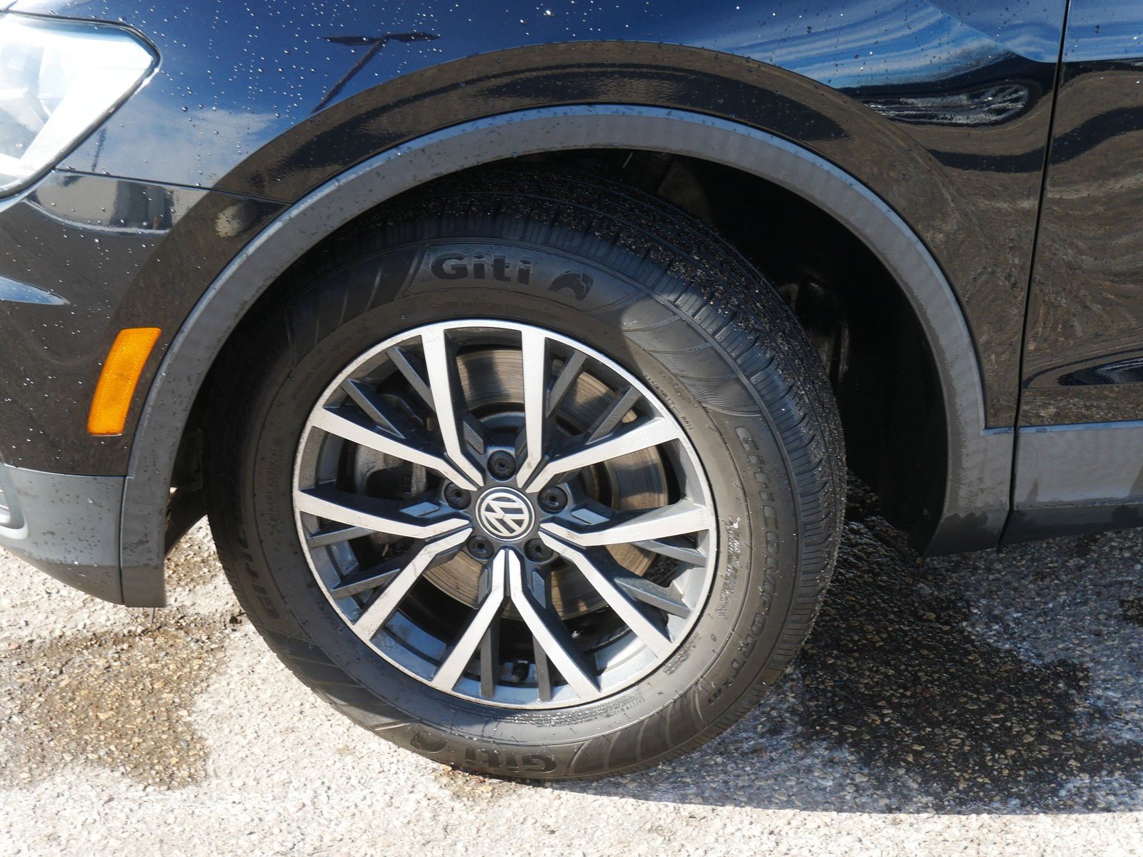 Thumbnail: 2019 Volkswagen Tiguan - 7