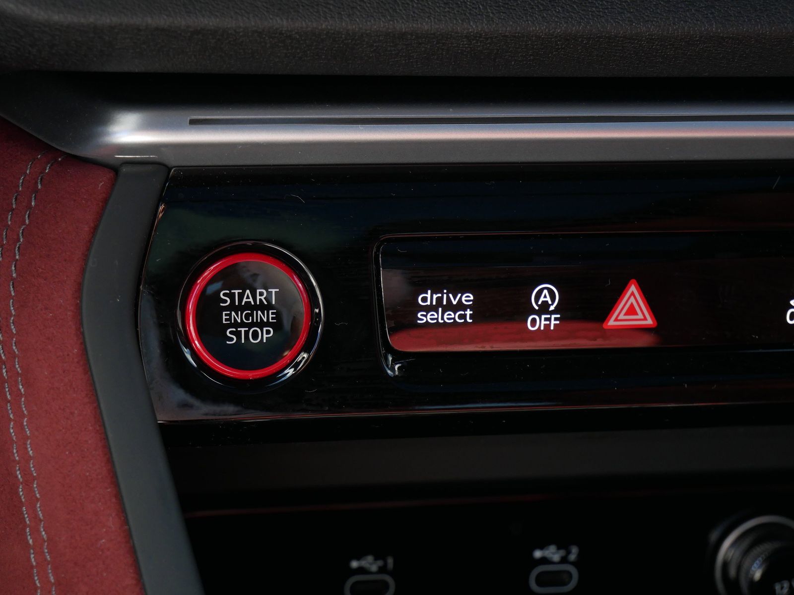 Thumbnail: 2025 Audi SQ5 - 19