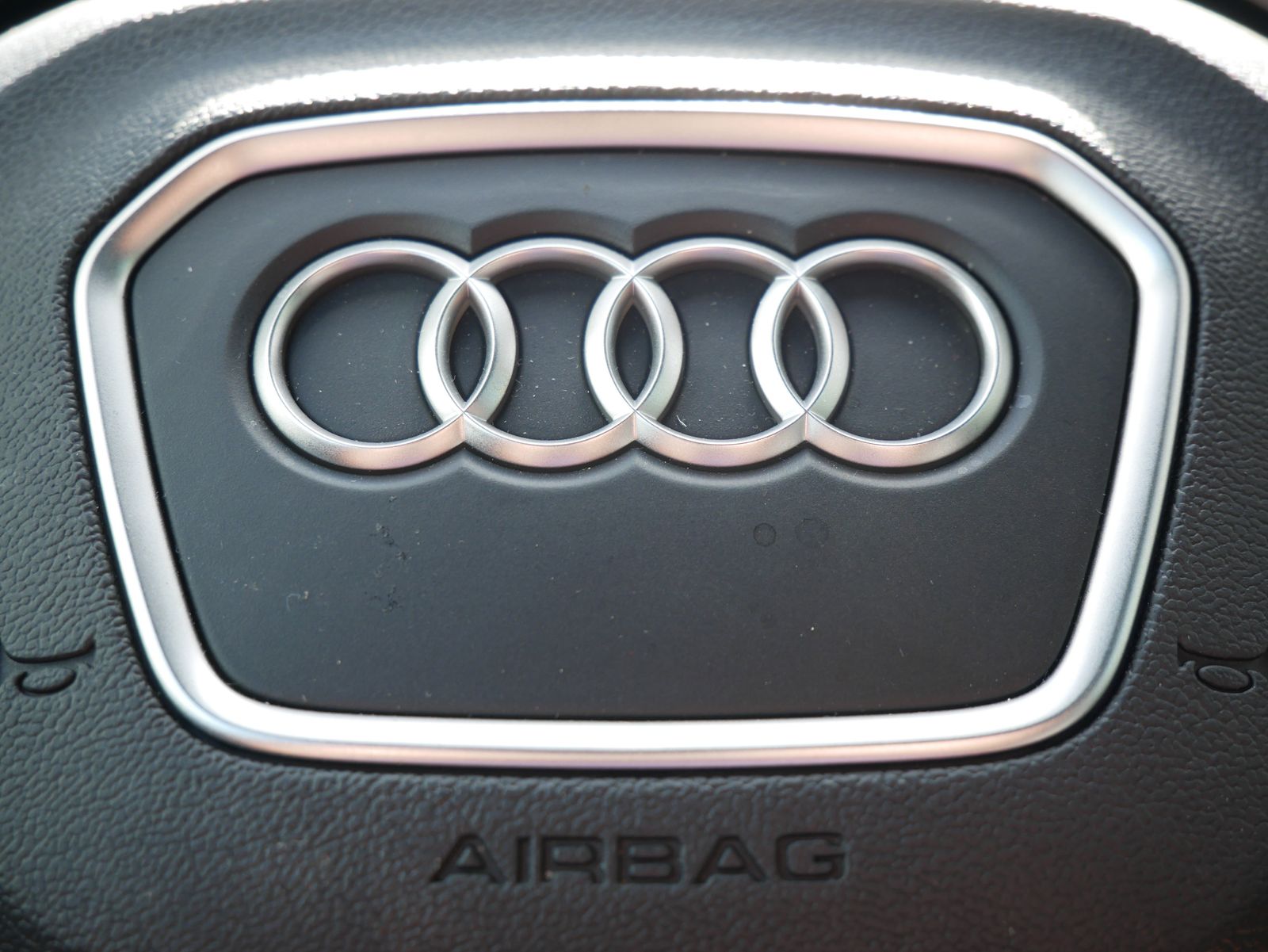 Thumbnail: 2025 Audi Q3 - 27