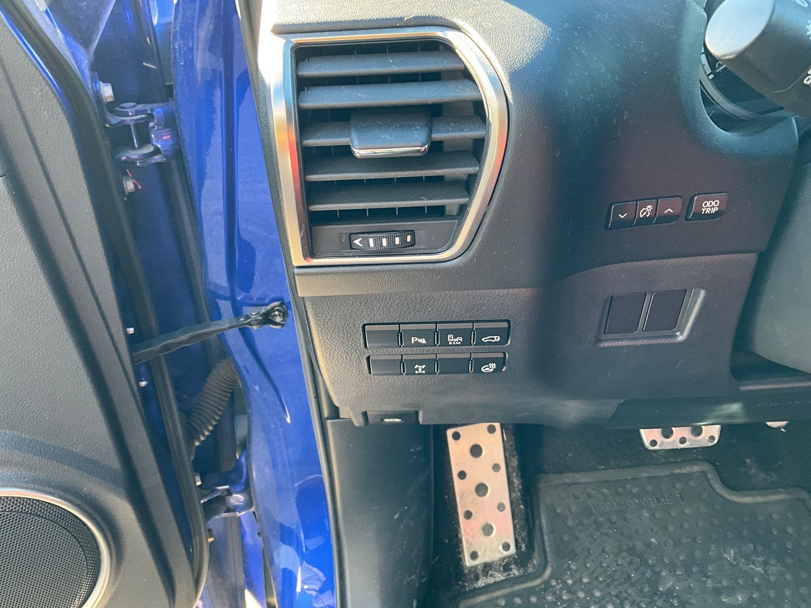 Thumbnail: 2015 Lexus NX - 16