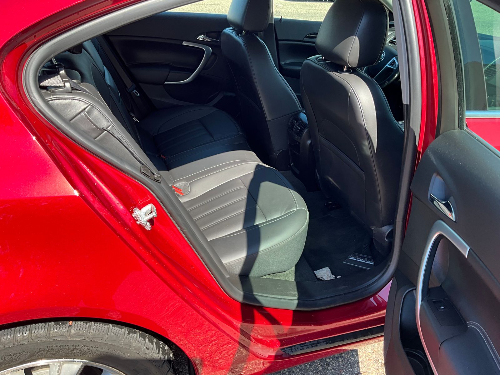 Thumbnail: 2012 Buick Regal - 12