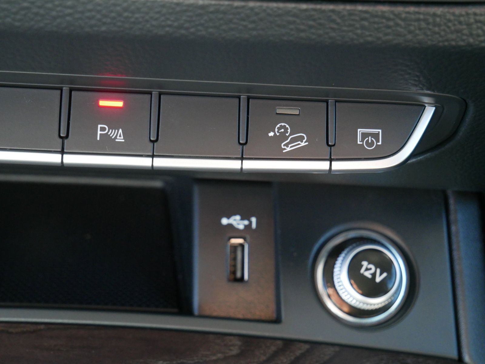 Thumbnail: 2020 Audi Q5 - 22