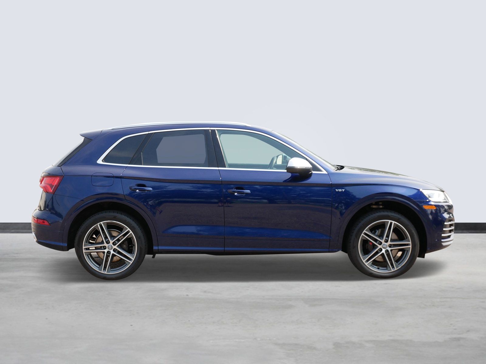 Thumbnail: 2018 Audi SQ5 - 5