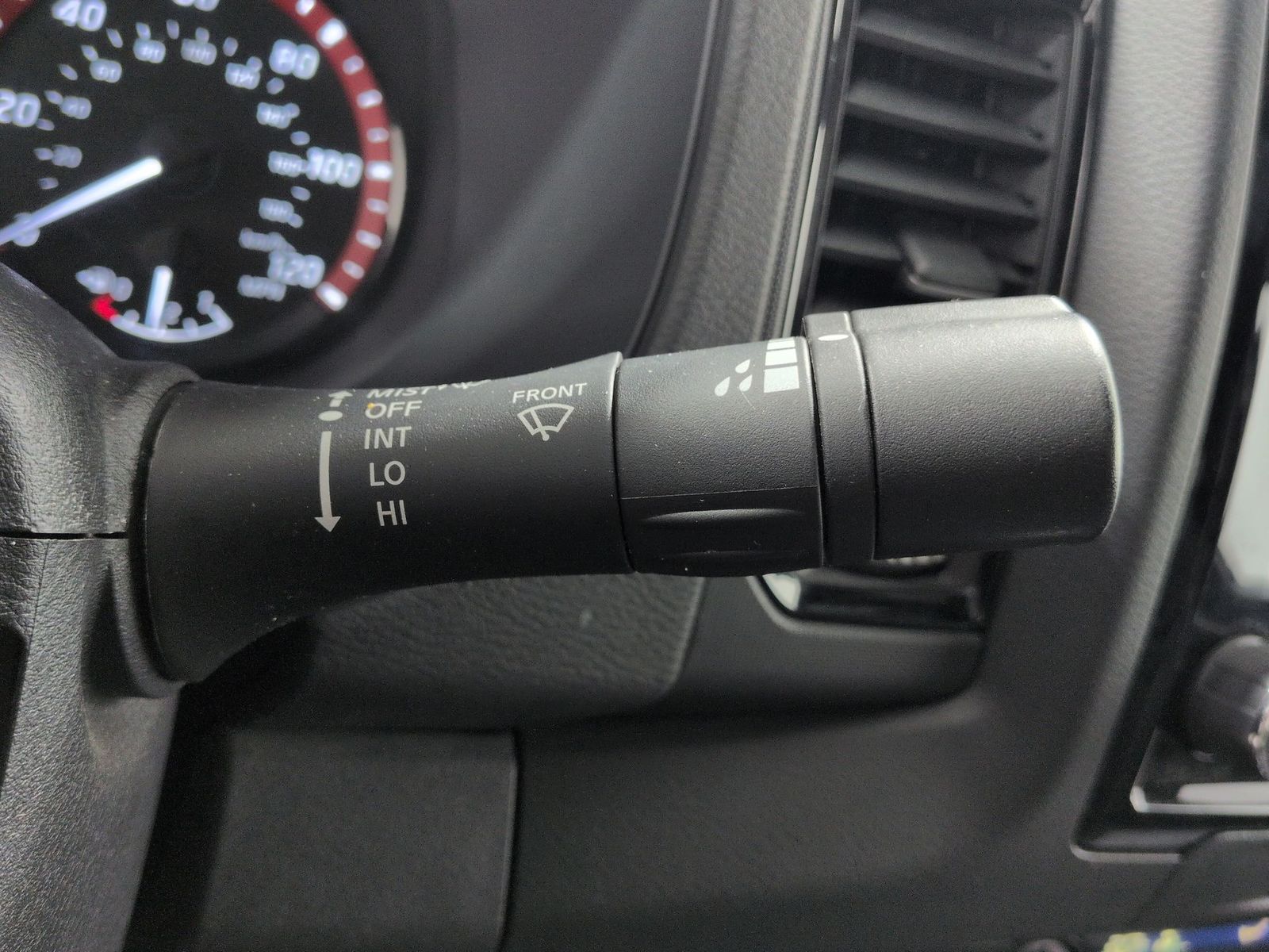 Thumbnail: 2022 Nissan Frontier - 28