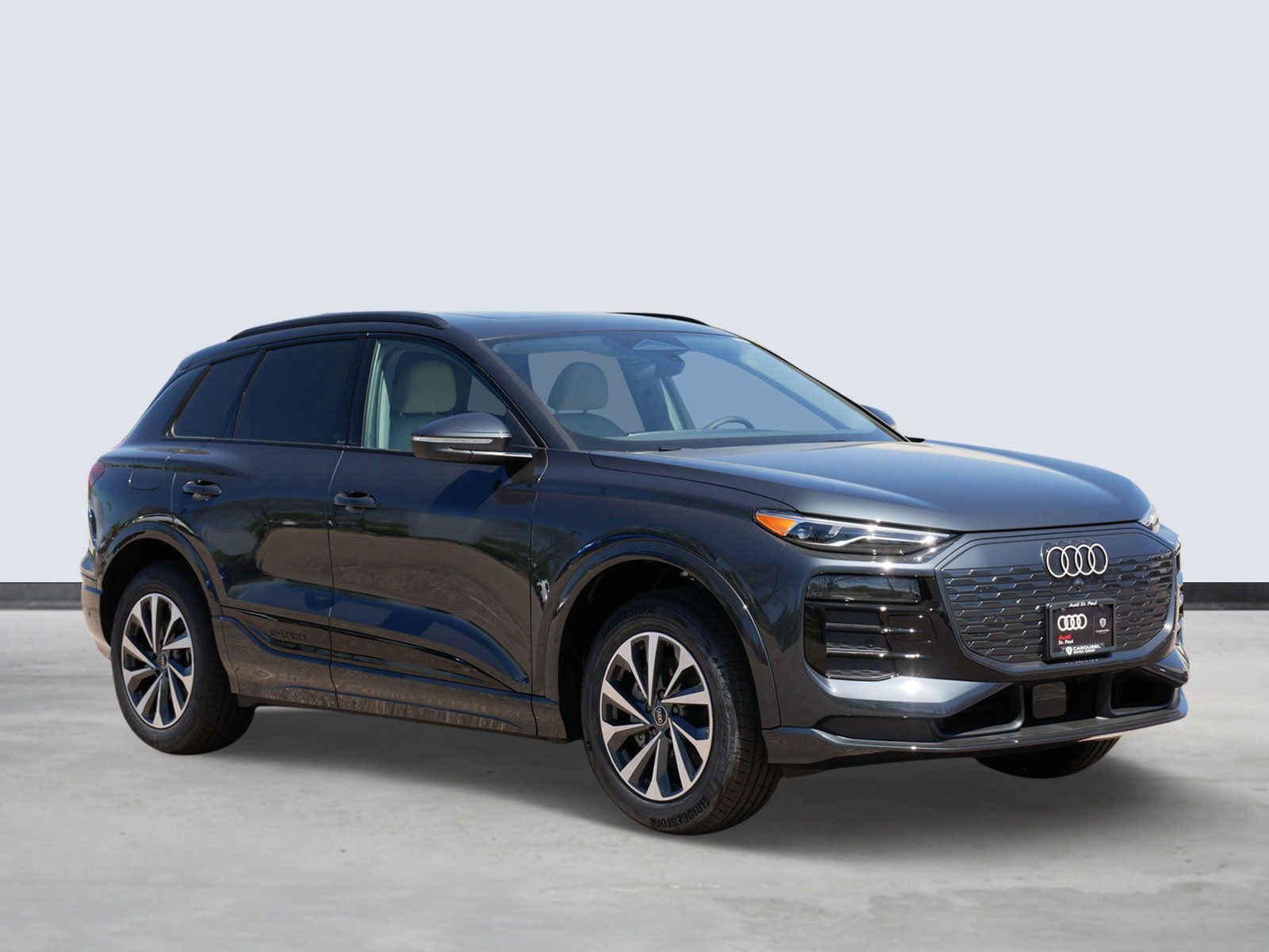 Thumbnail: 2025 Audi Q6 e-tron - 6