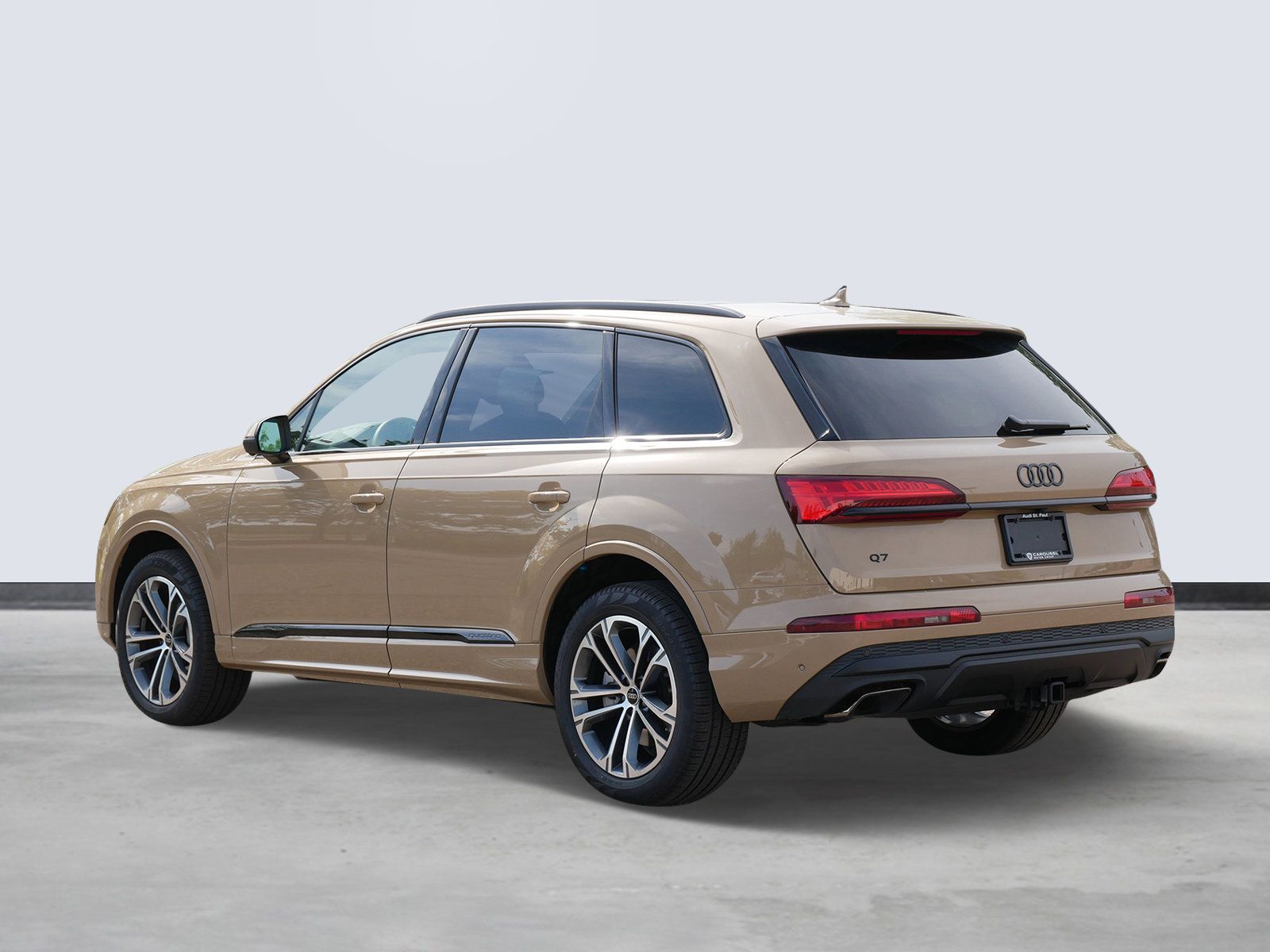 2025 Audi Q7 45 Premium Plus photo 3