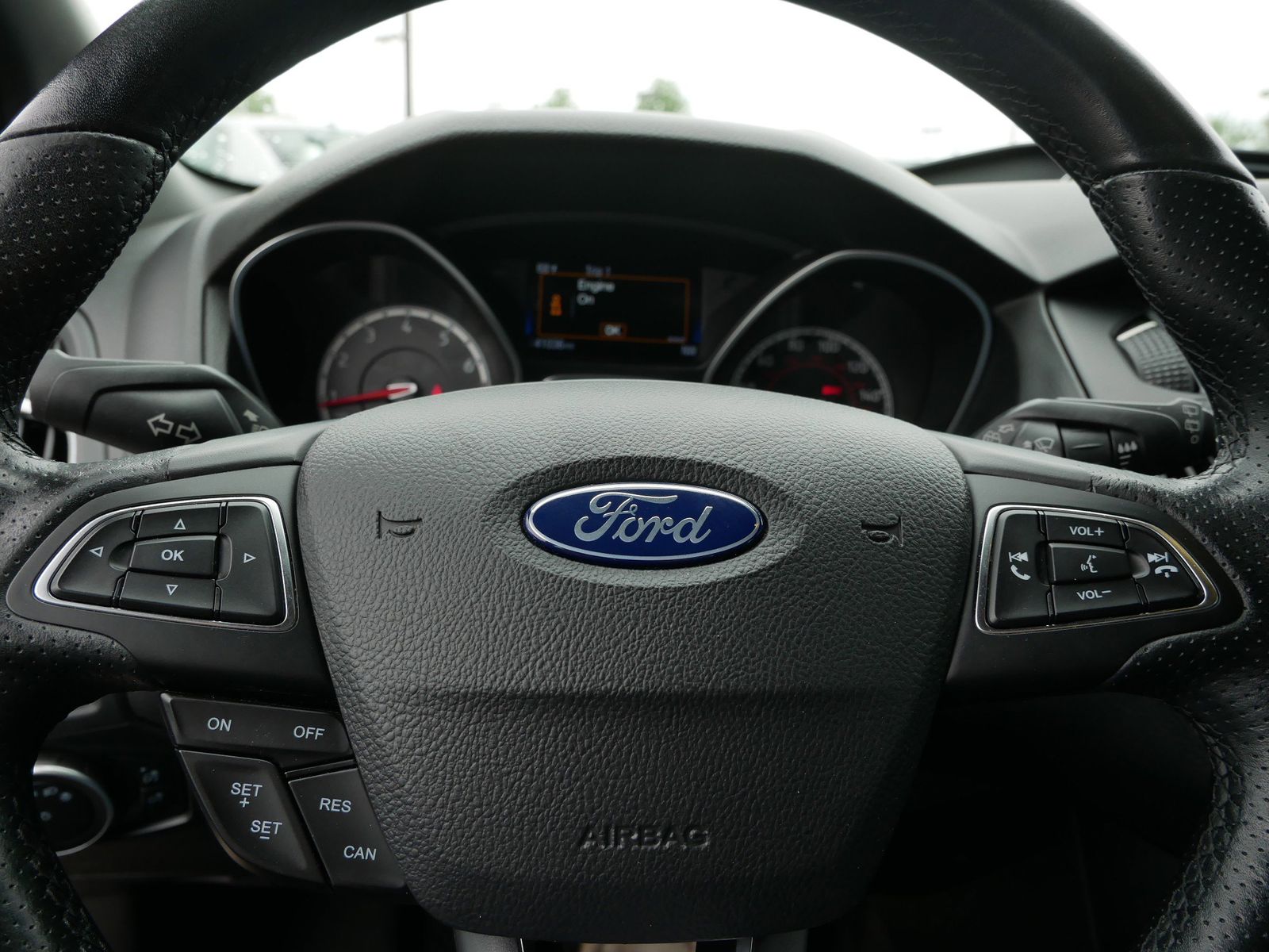 Thumbnail: 2017 Ford Focus - 21