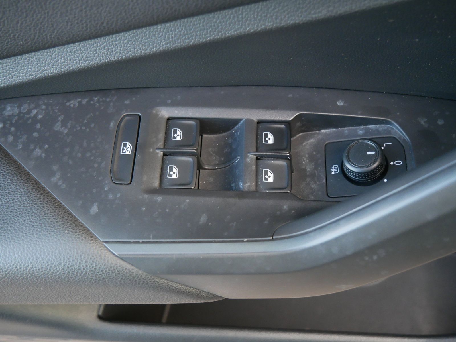 Thumbnail: 2019 Volkswagen Jetta - 22