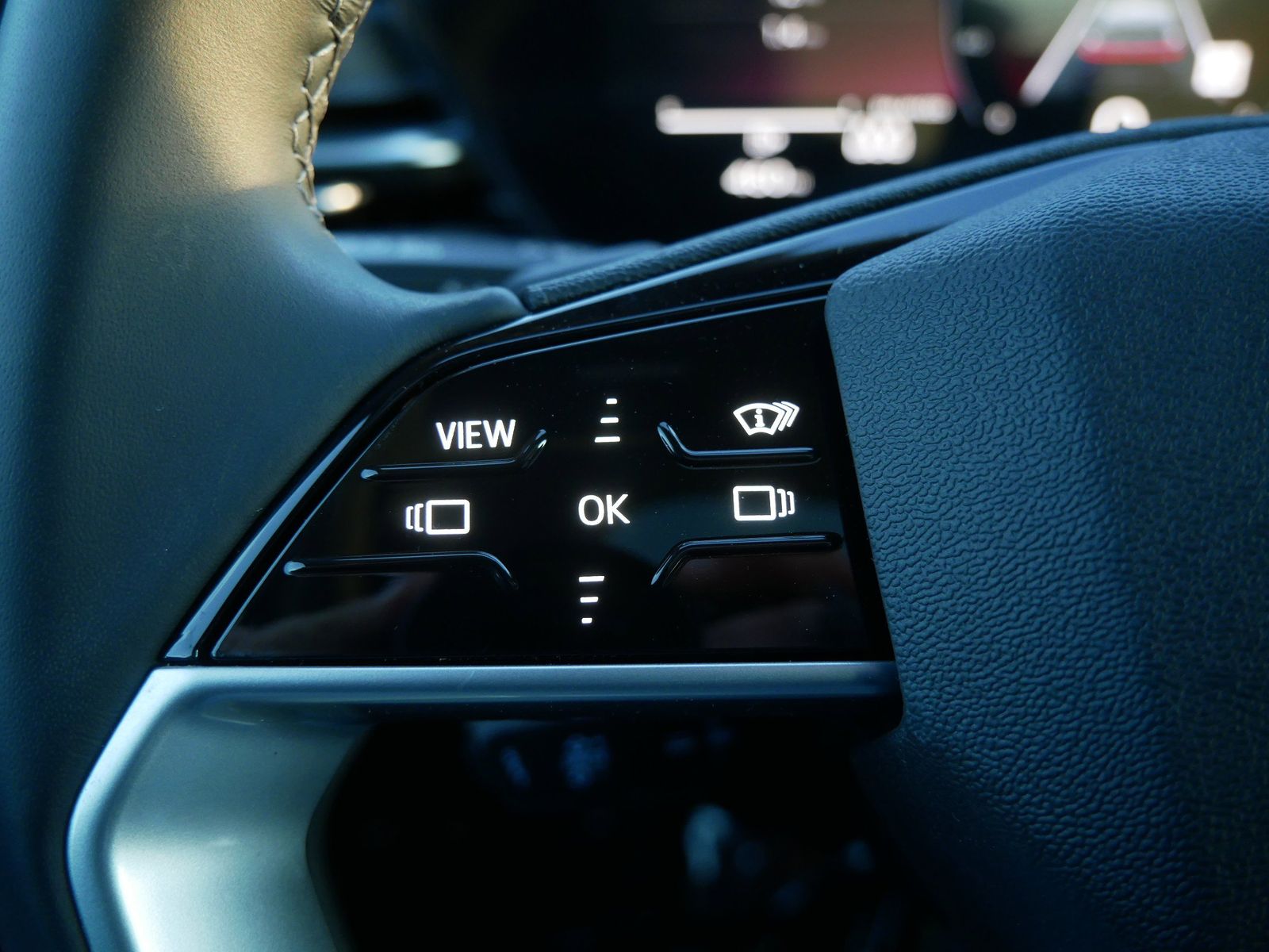 Thumbnail: 2025 Audi Q5 - 24