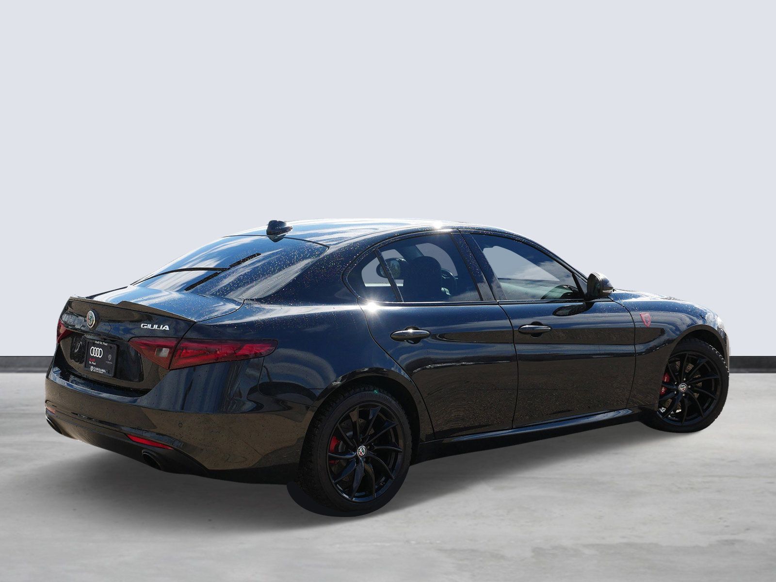 Thumbnail: 2017 Alfa Romeo Giulia - 4