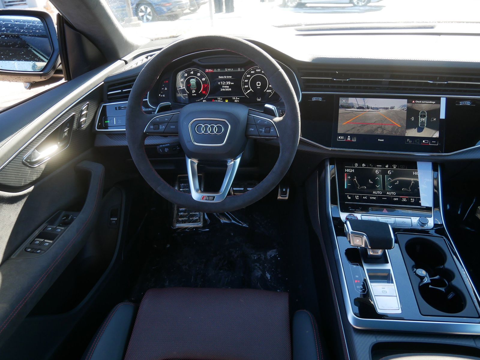 Thumbnail: 2026 Audi RS Q8 - 11