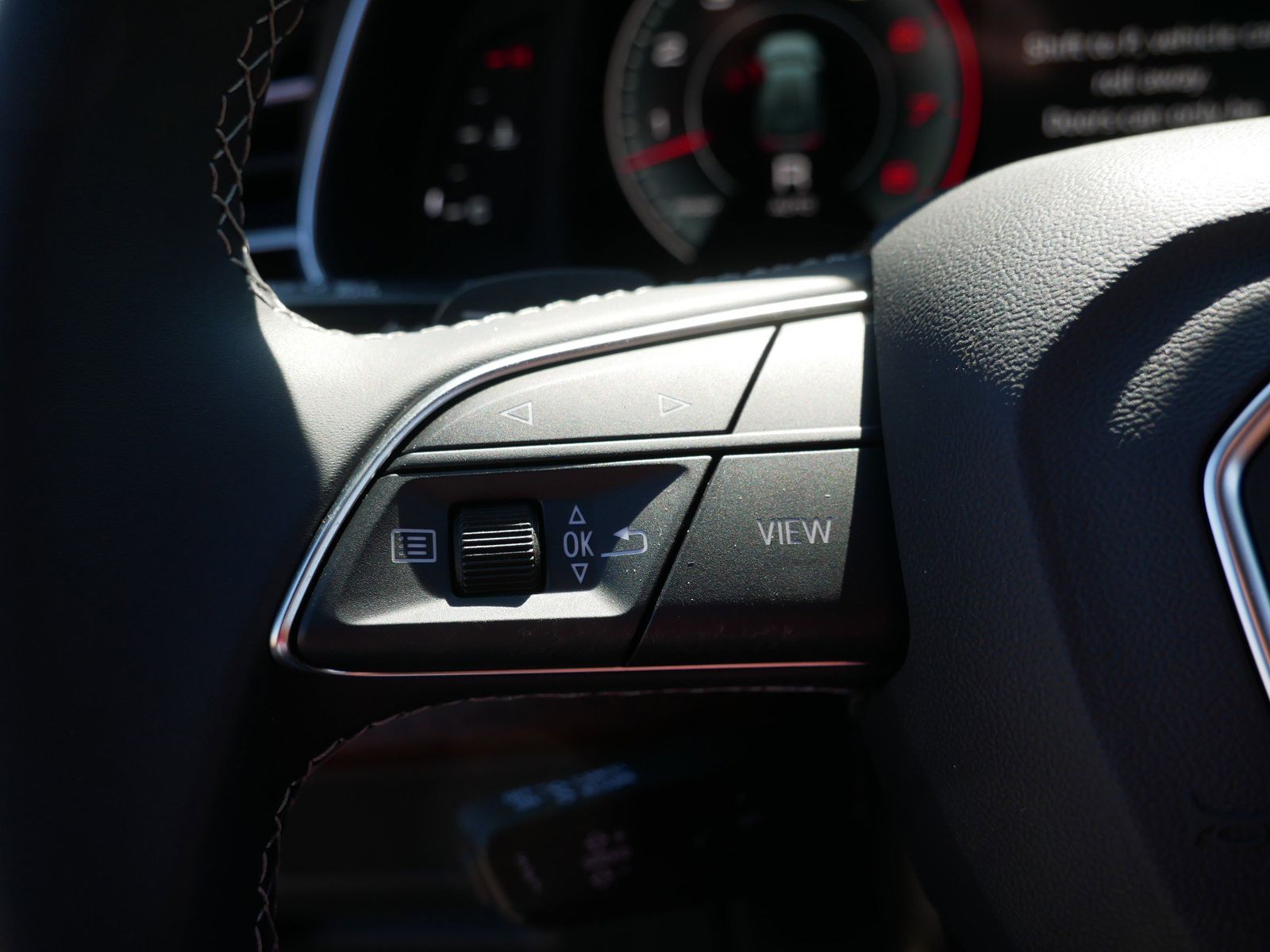 Thumbnail: 2026 Audi Q8 - 27