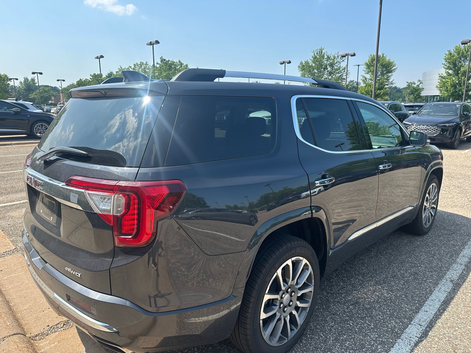 Thumbnail: 2021 GMC Acadia - 2