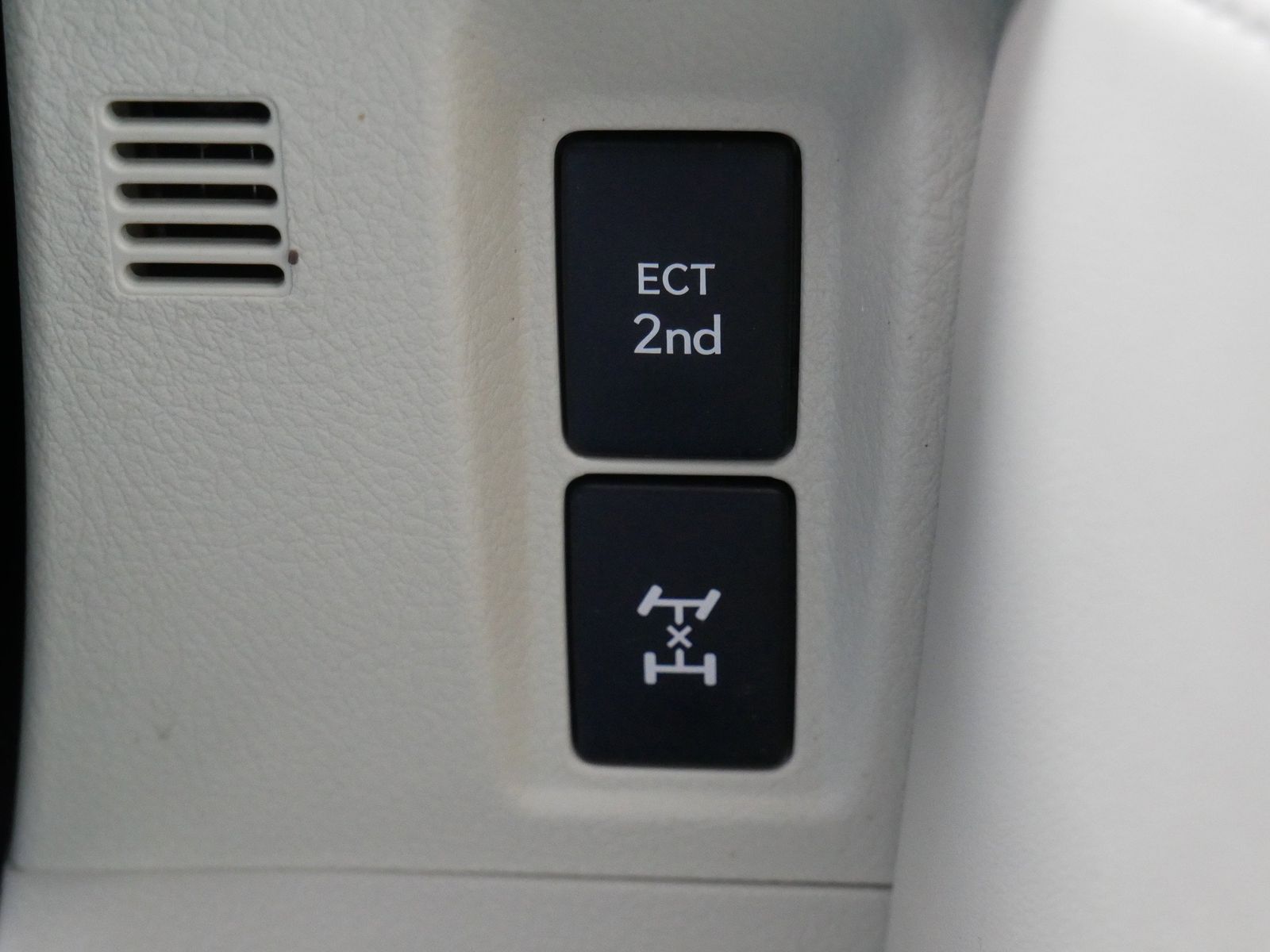 Thumbnail: 2022 Lexus GX - 32