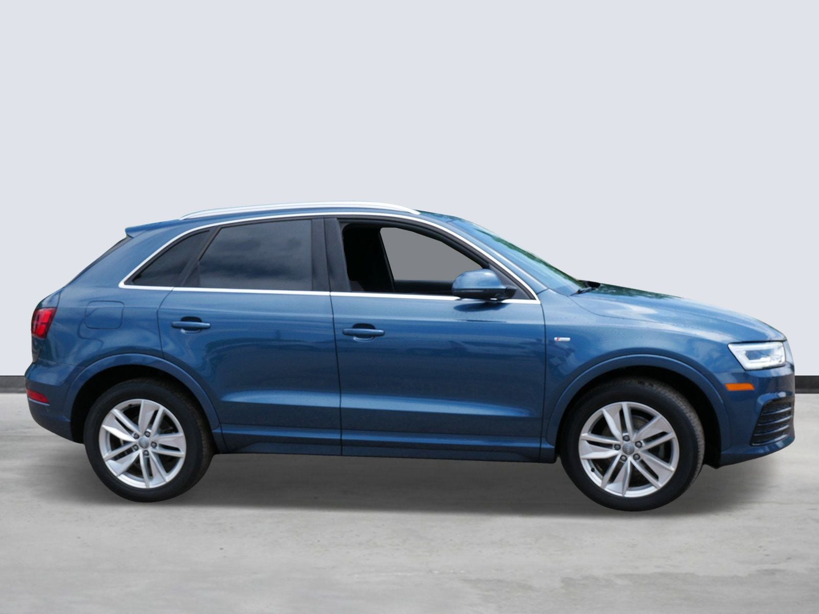 Thumbnail: 2018 Audi Q3 - 4