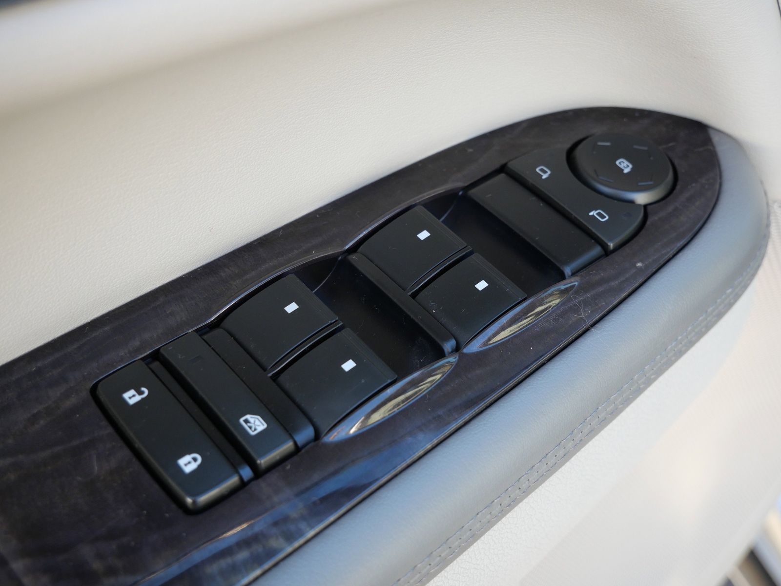 Thumbnail: 2015 Buick Enclave - 17