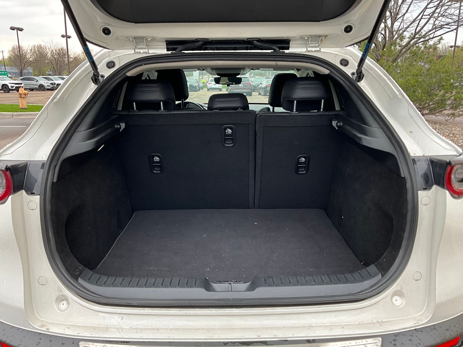 Thumbnail: 2022 Mazda CX-30 - 9