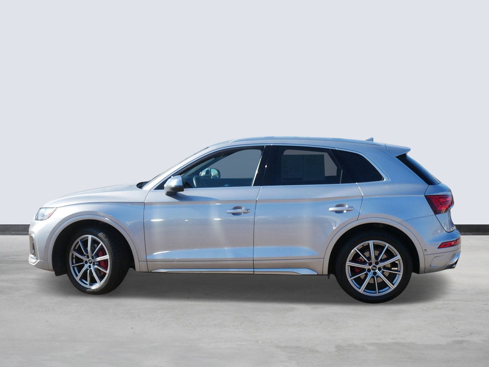 Thumbnail: 2023 Audi SQ5 - 2