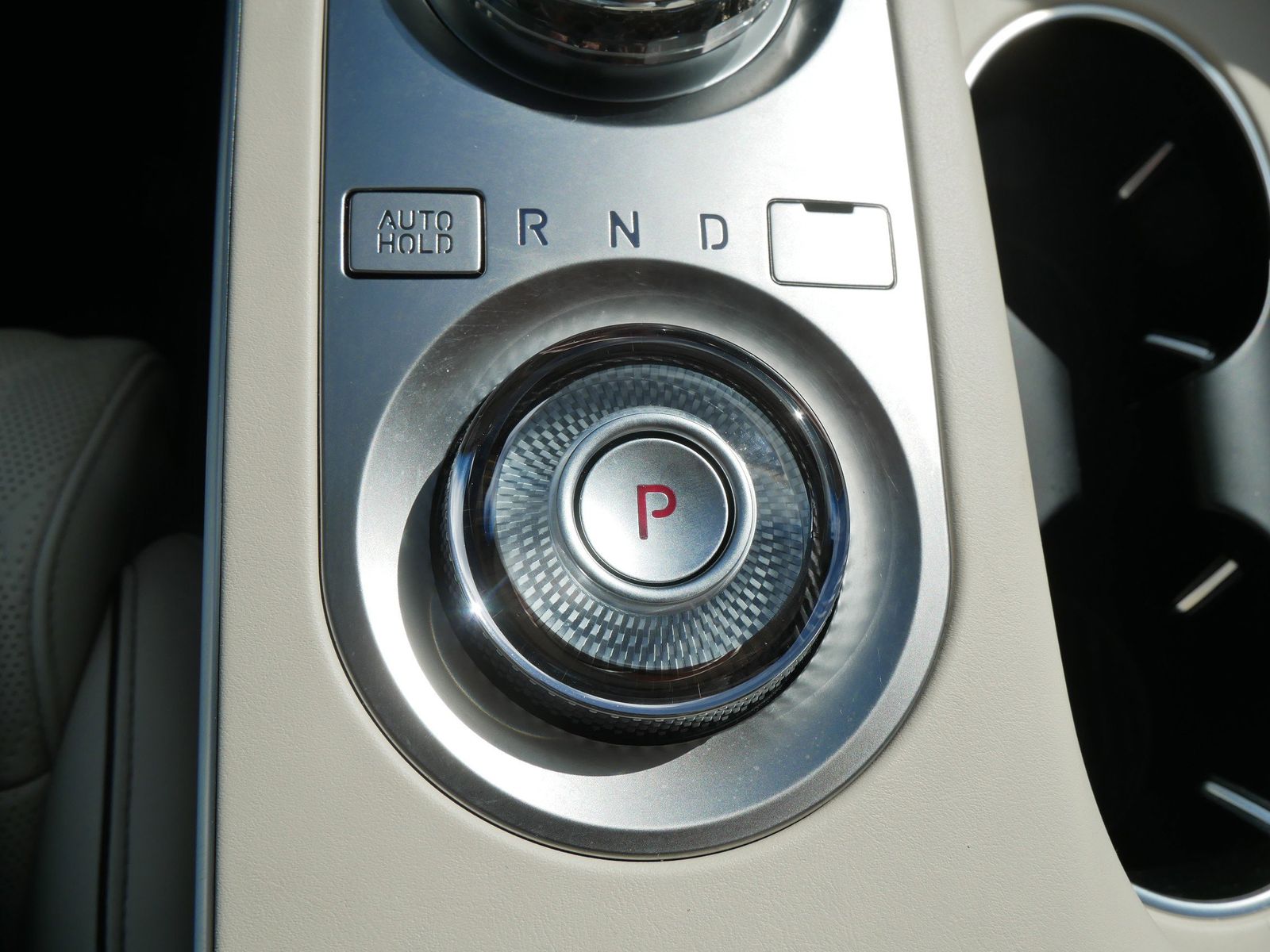 Thumbnail: 2023 Genesis GV70 - 23