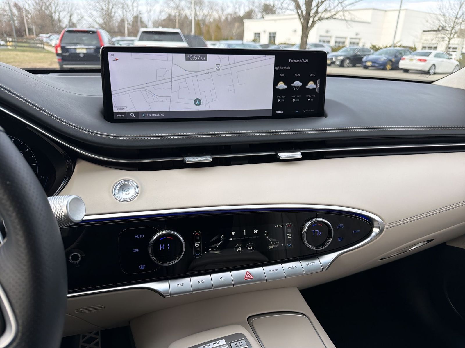 Thumbnail: 2023 Genesis GV70 - 16