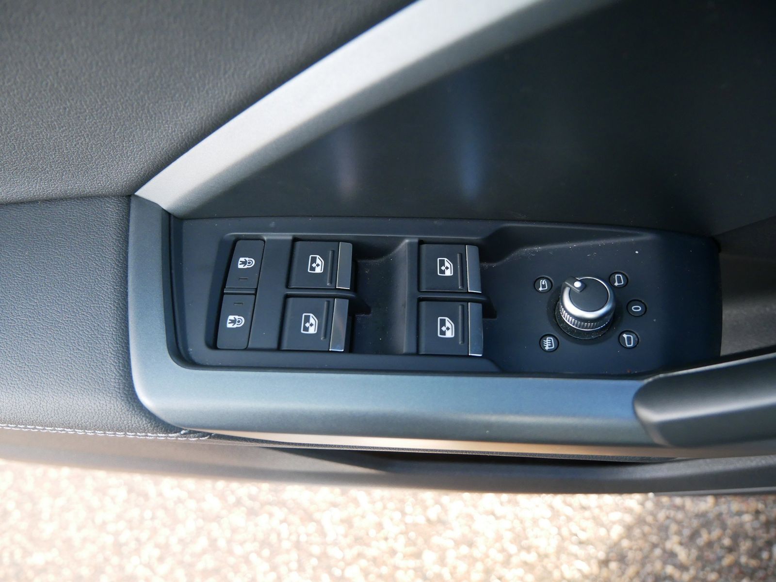 Thumbnail: 2019 Audi Q3 - 12