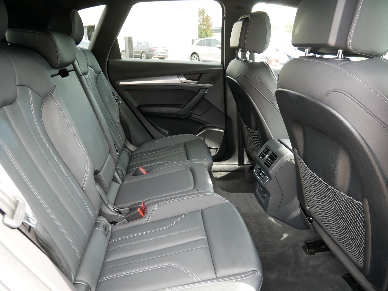 Thumbnail: 2025 Audi Q5 - 11