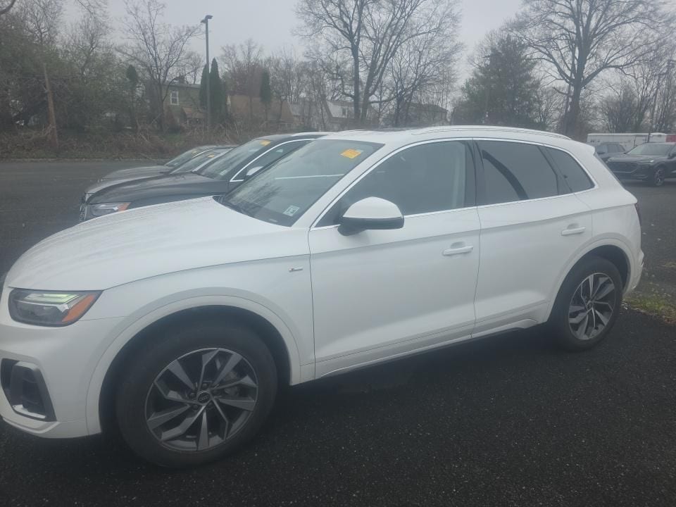 Thumbnail: 2023 Audi Q5 - 9
